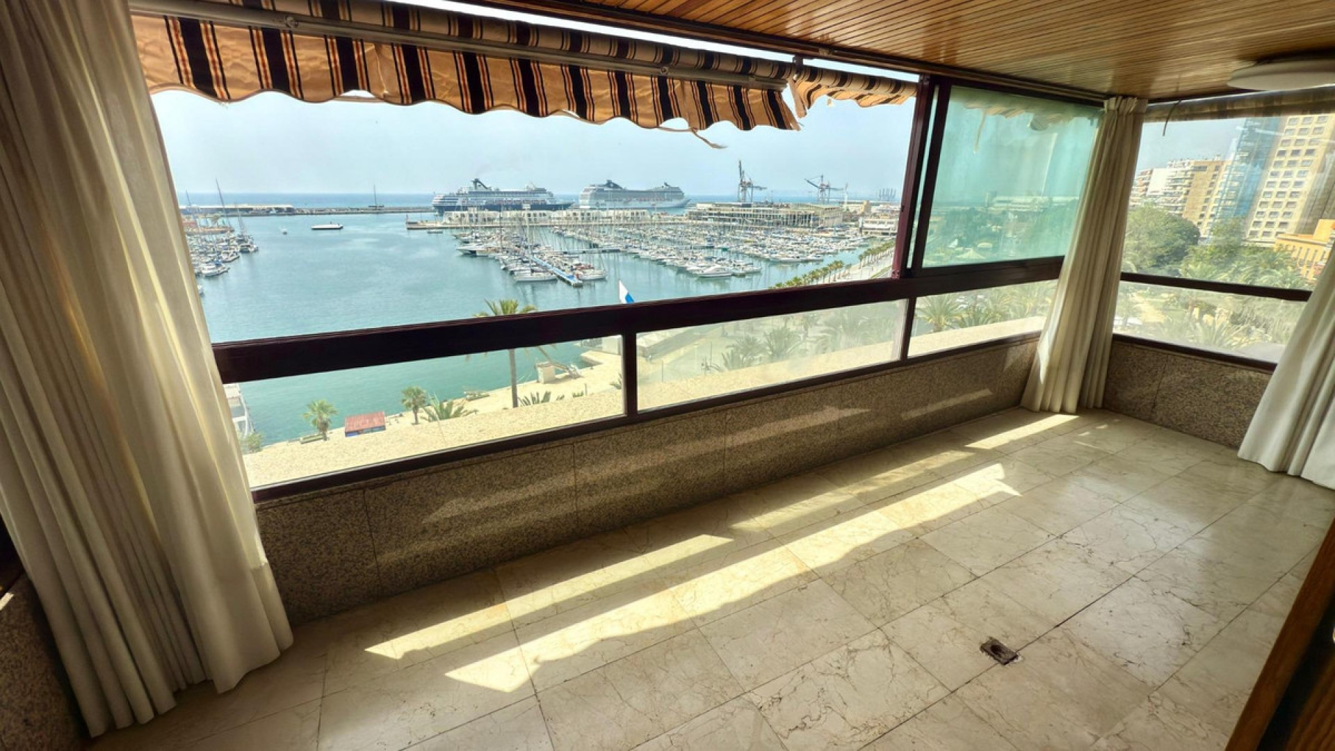 Wiederverkauf - Wohnung - Alicante - Alicante Centro