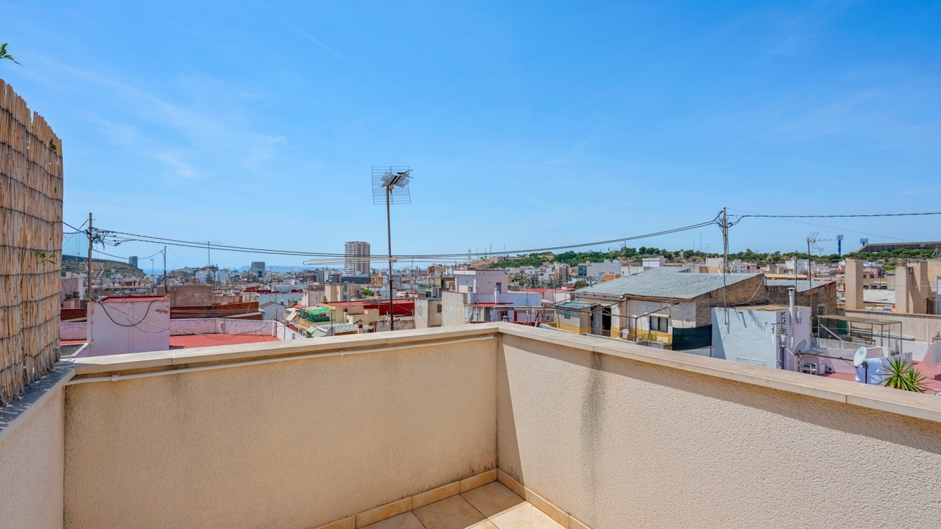 Wiederverkauf - Wohnung - Alicante - Carolinas Bajas