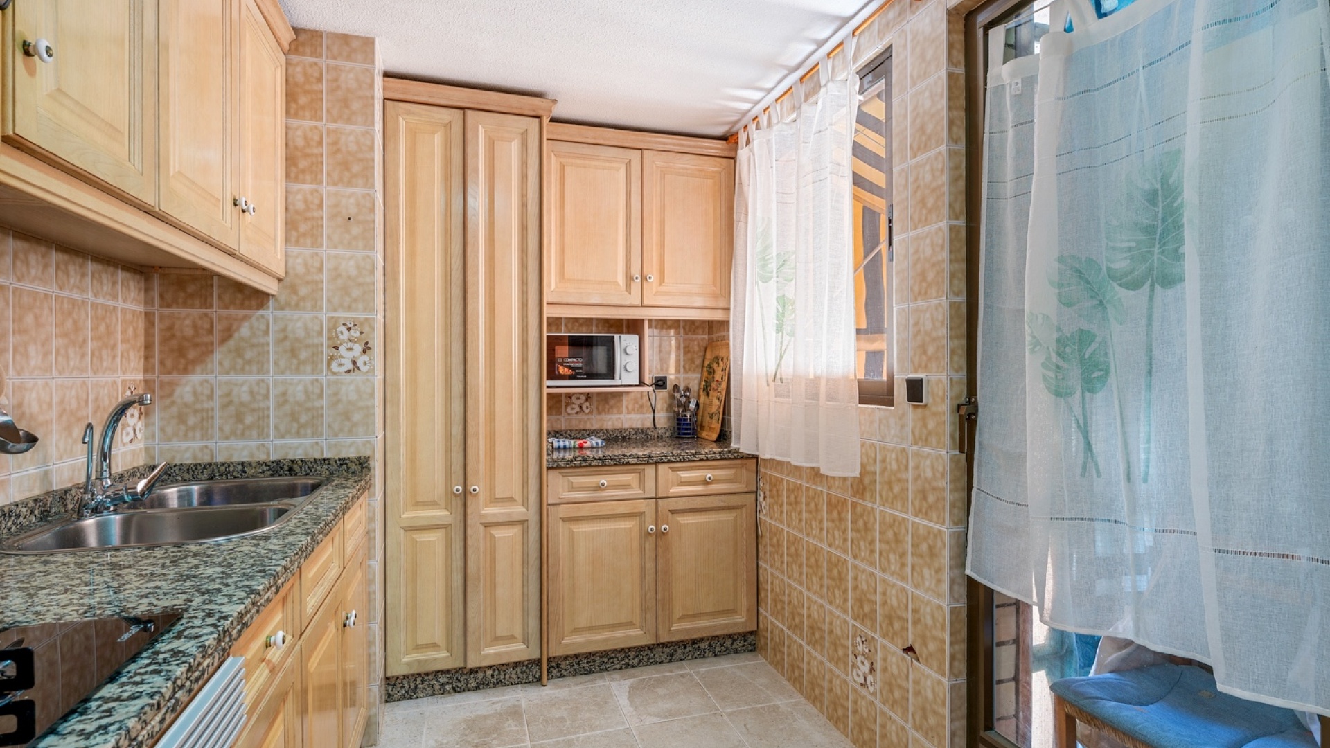 Wiederverkauf - Wohnung - Arenales del Sol - Segunda linea playa