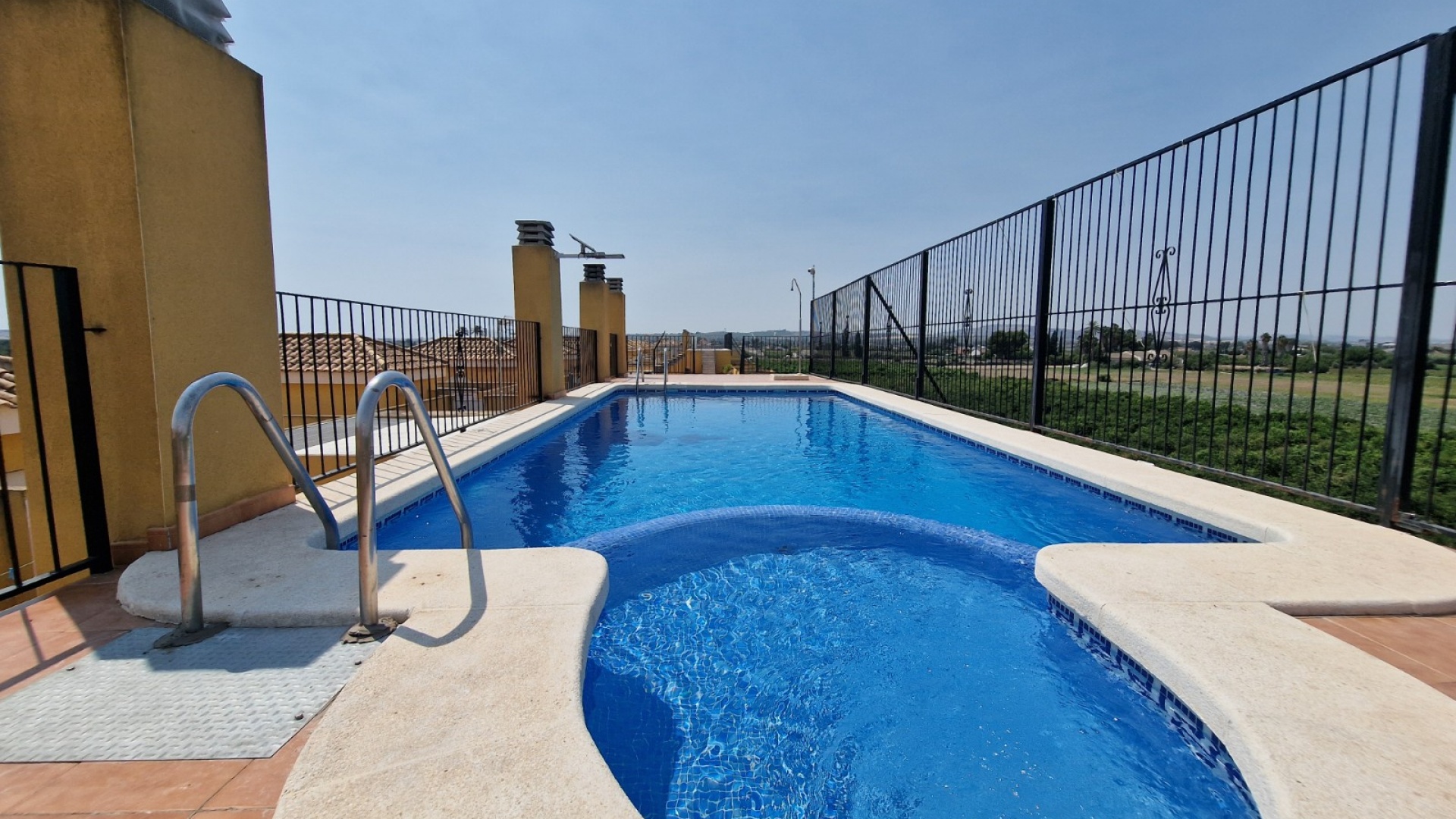 Wiederverkauf - Wohnung - Daya Nueva