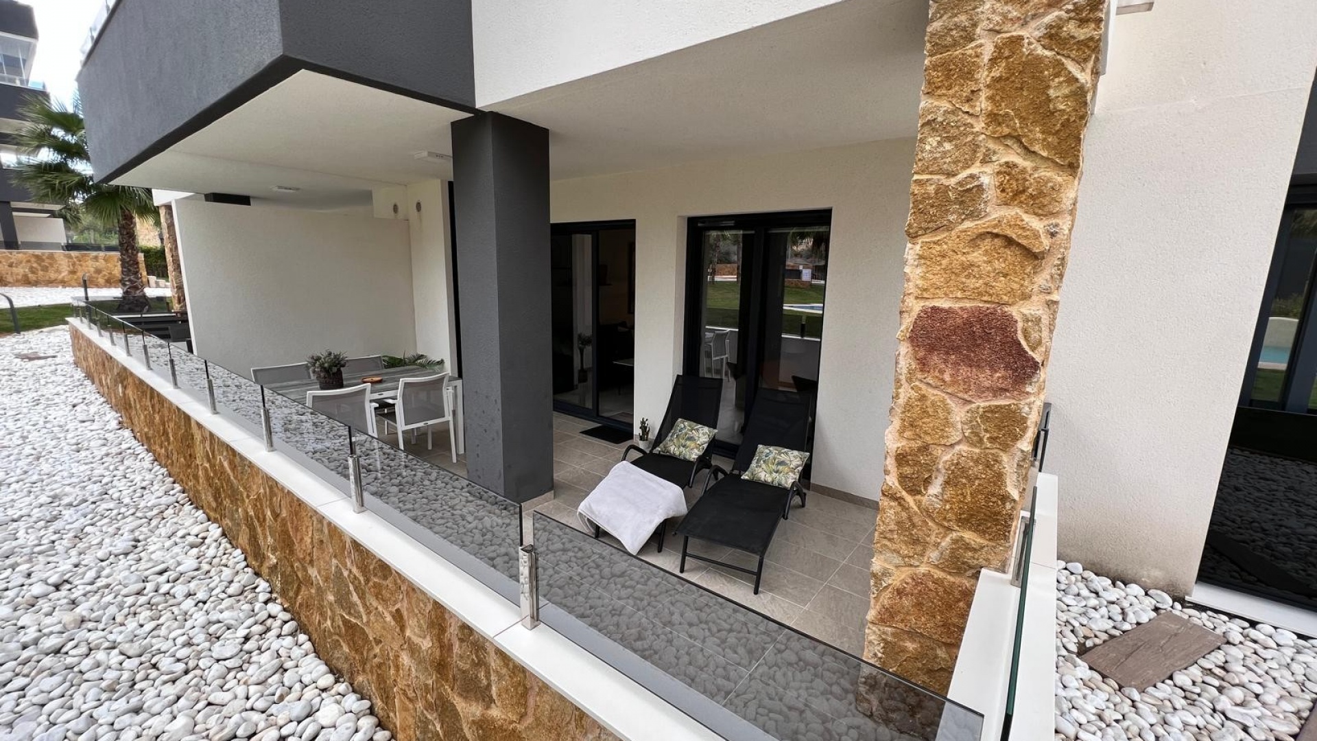 Wiederverkauf - Wohnung - Los Altos - Res. El Amanecer