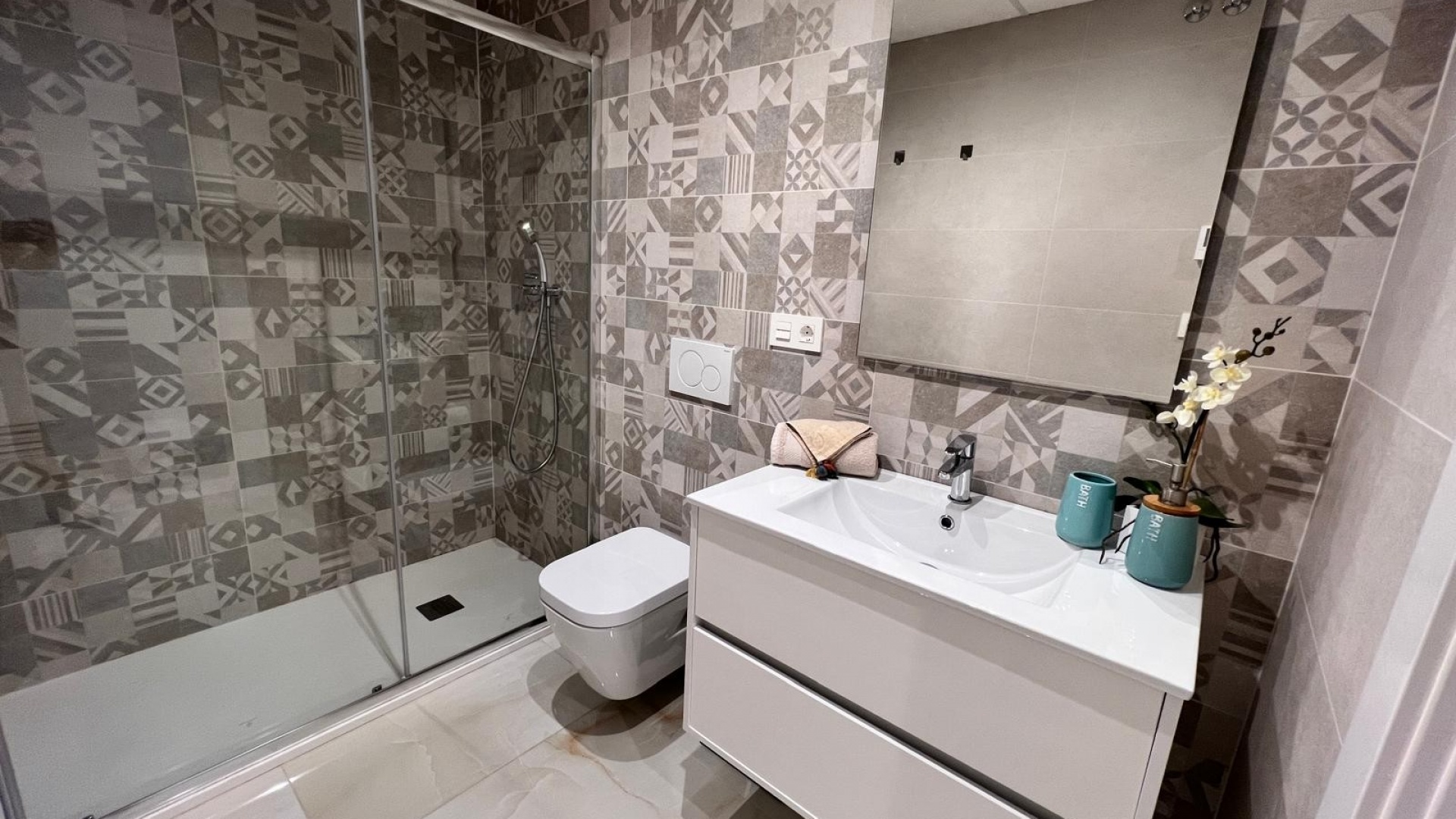 Wiederverkauf - Wohnung - Los Altos - Res. El Amanecer