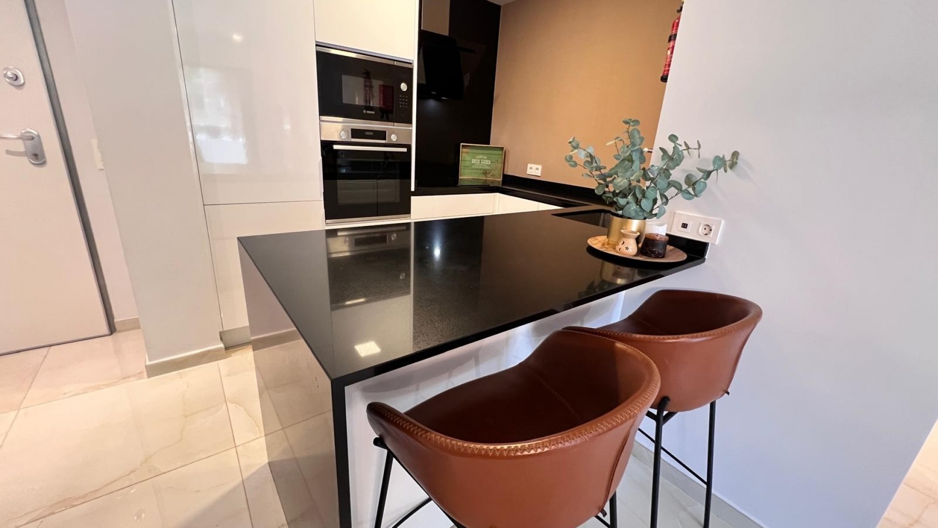 Wiederverkauf - Wohnung - Los Altos - Res. El Amanecer