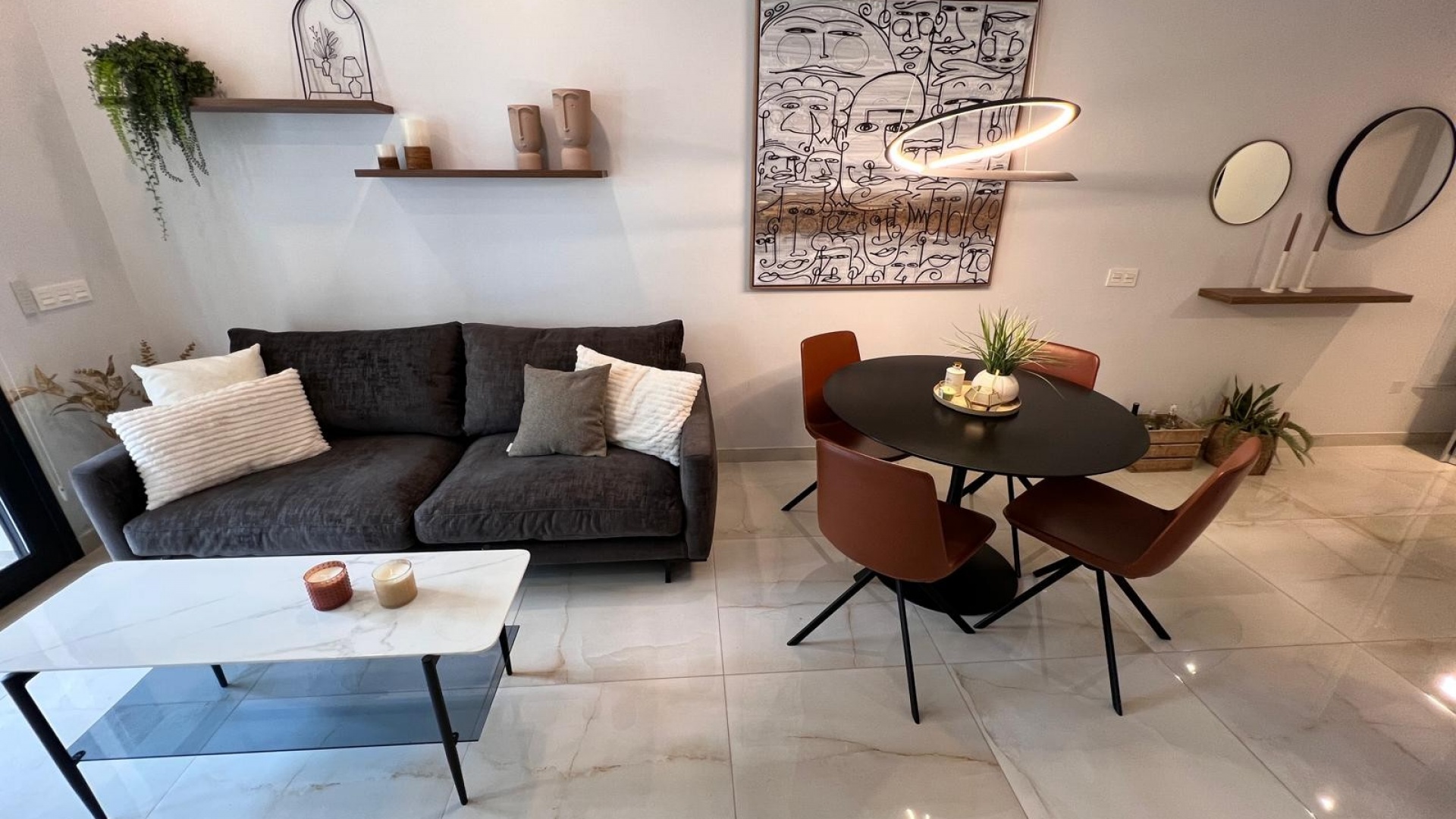 Wiederverkauf - Wohnung - Los Altos - Res. El Amanecer