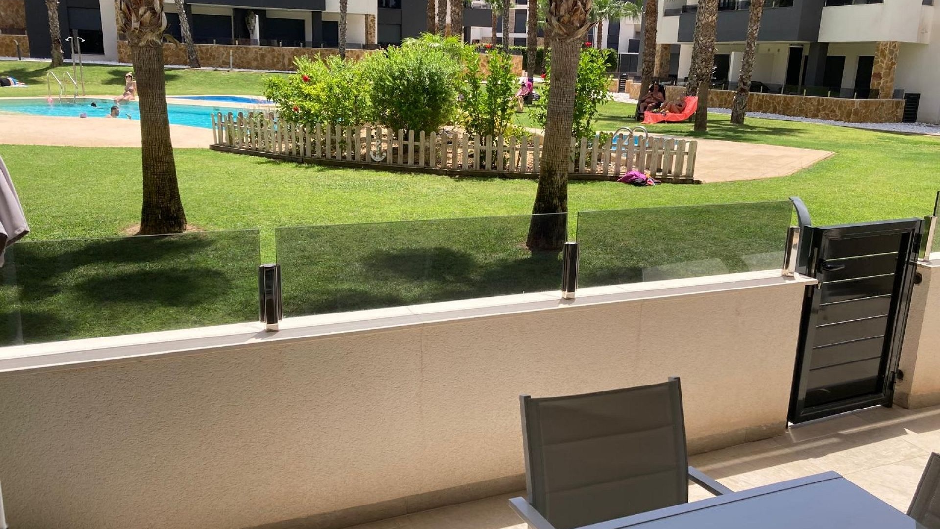 Wiederverkauf - Wohnung - Los Altos - Res. El Amanecer