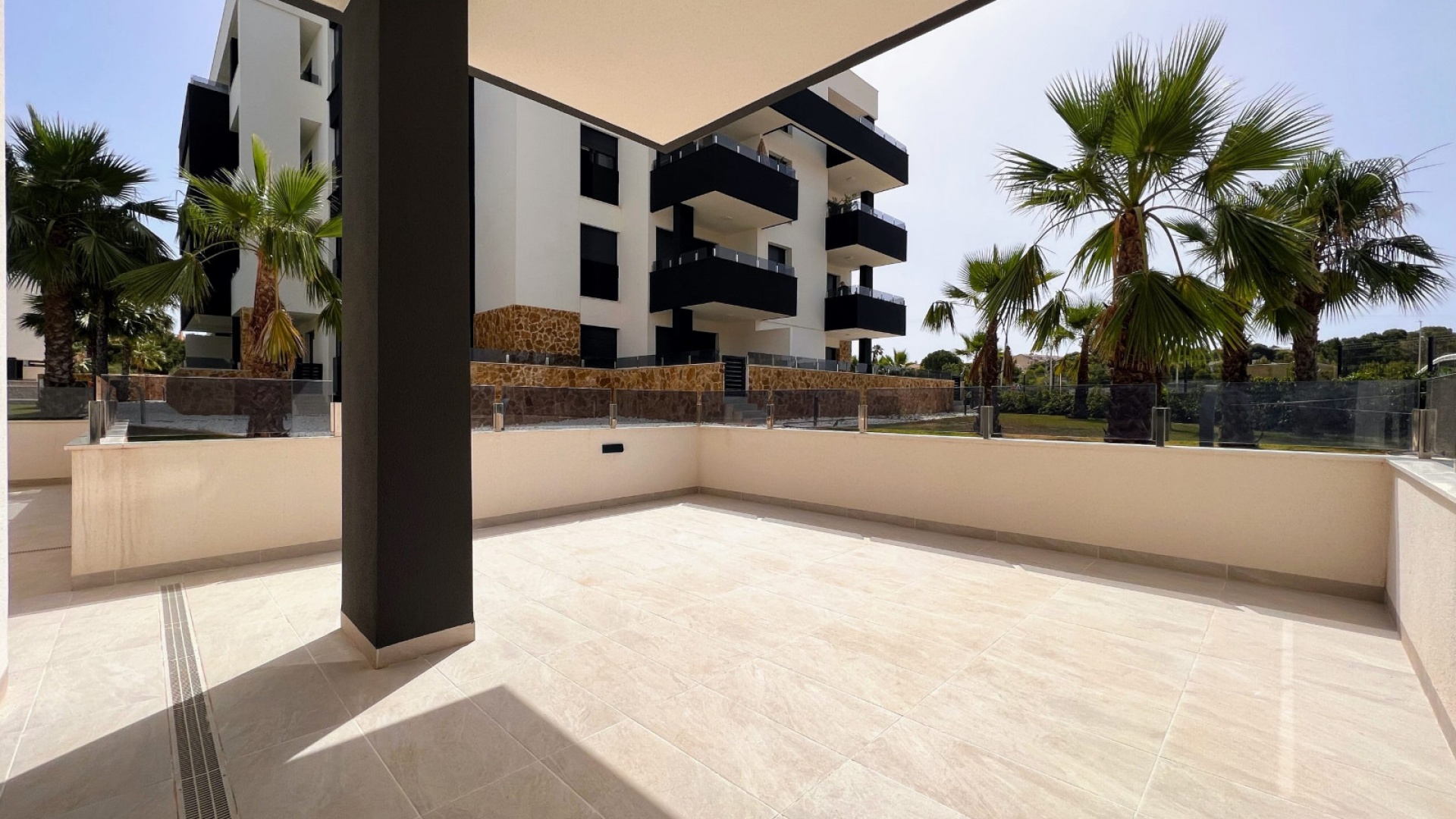 Wiederverkauf - Wohnung - Los Altos - Res. El Amanecer