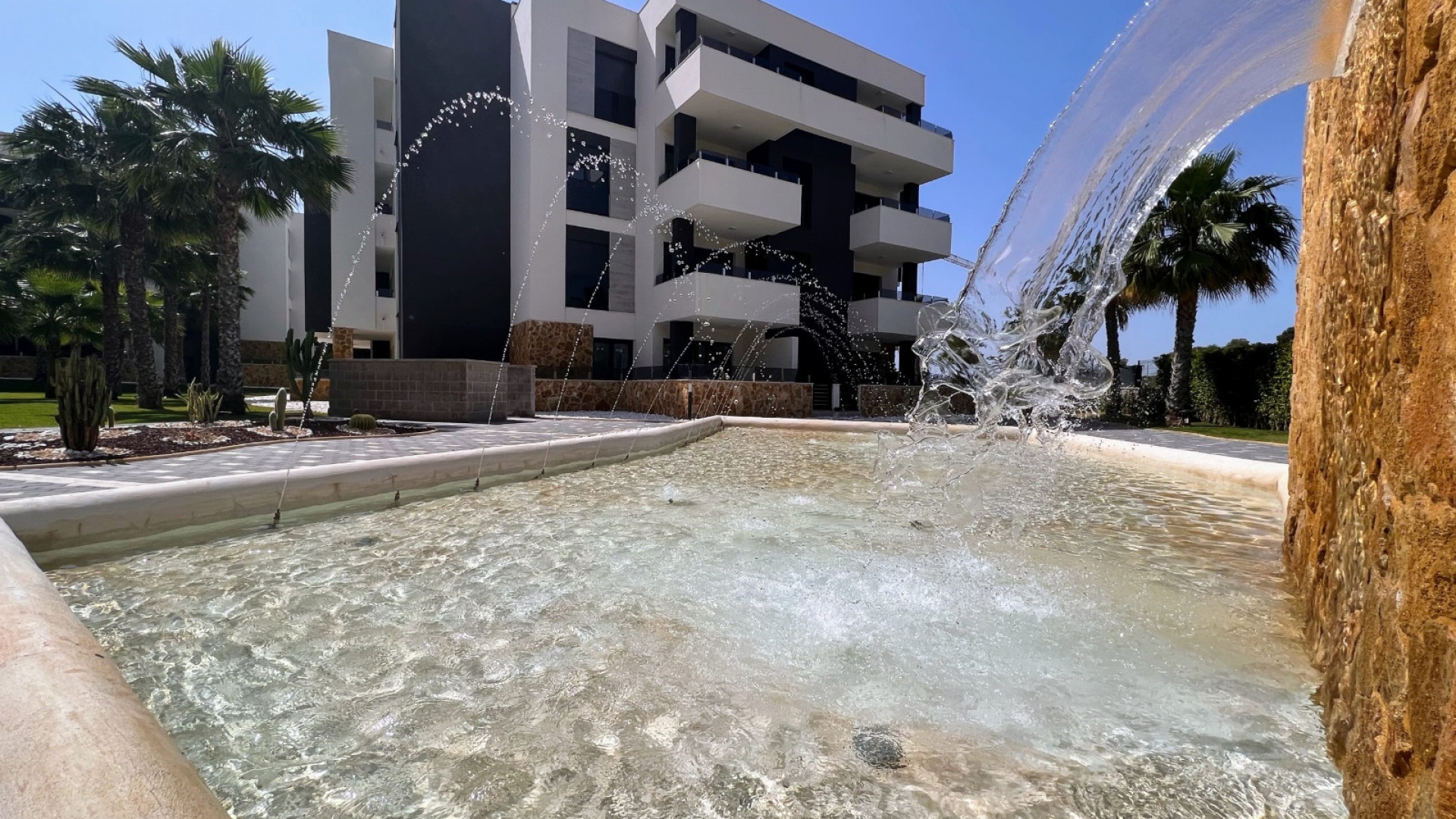 Wiederverkauf - Wohnung - Los Altos - Res. El Amanecer