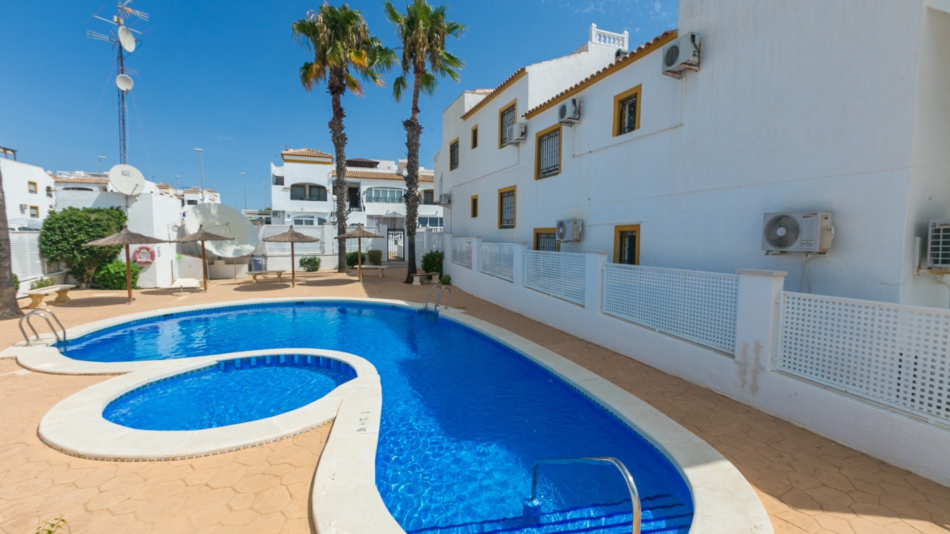 Wiederverkauf - Wohnung - Los Montesinos - entre naranjos