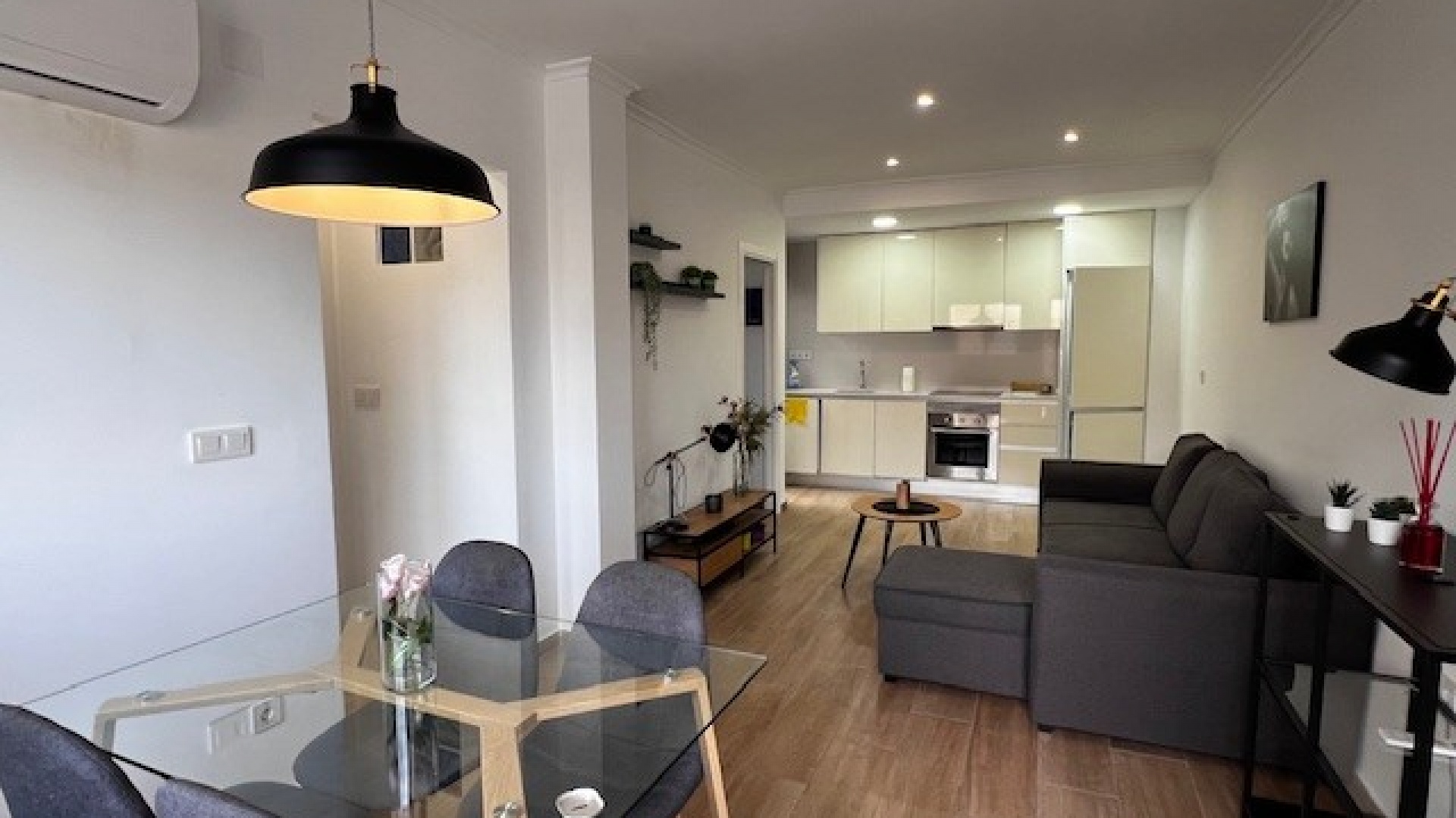 Wiederverkauf - Wohnung - Orihuela Costa - La Zenia