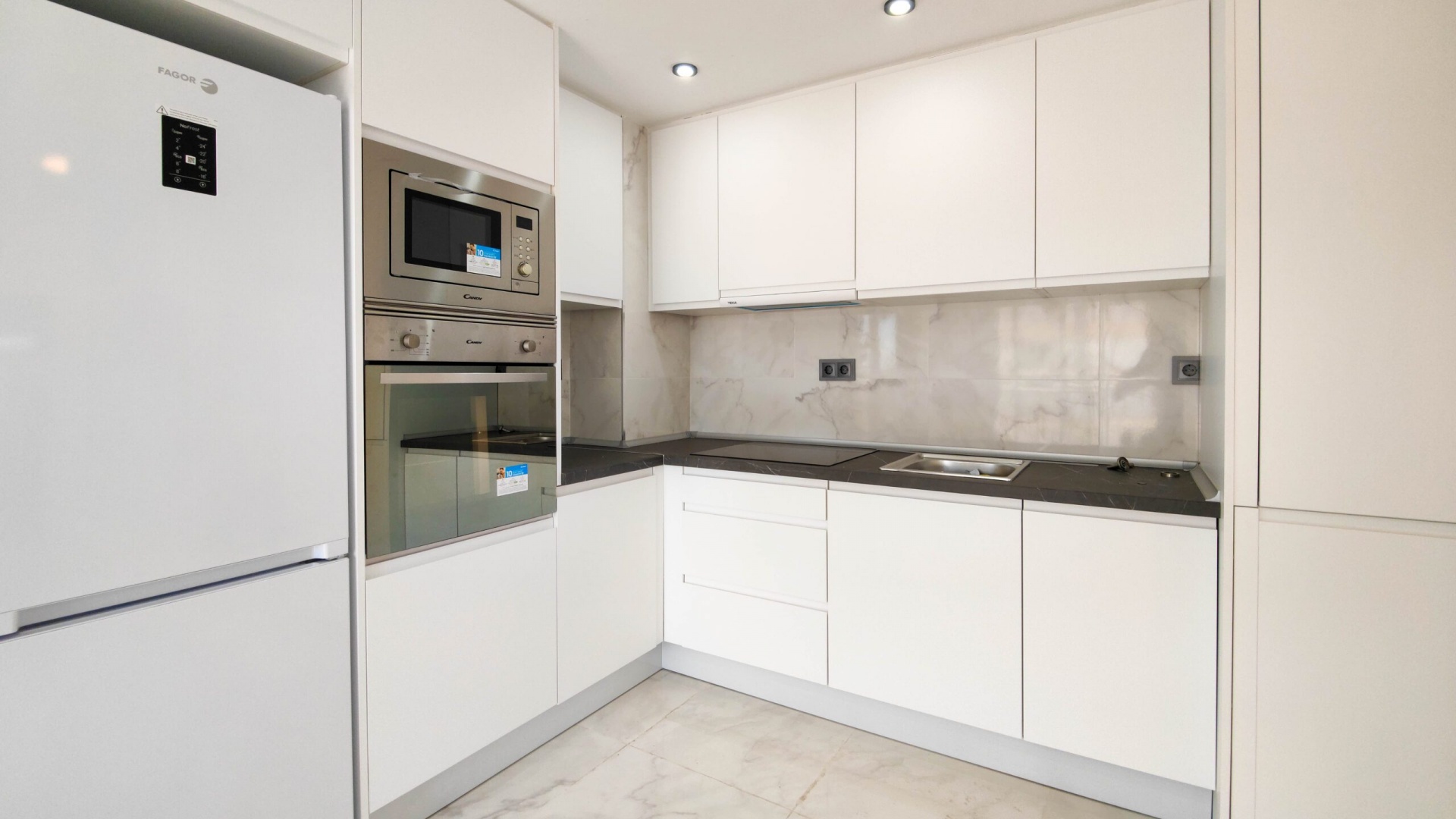 Wiederverkauf - Wohnung - Punta Prima - beachside punta prima