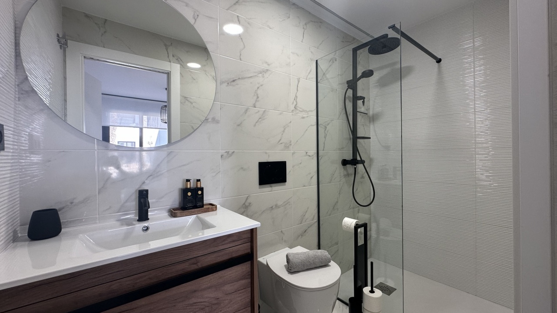 Wiederverkauf - Wohnung - Punta Prima - Res. Innova Beach