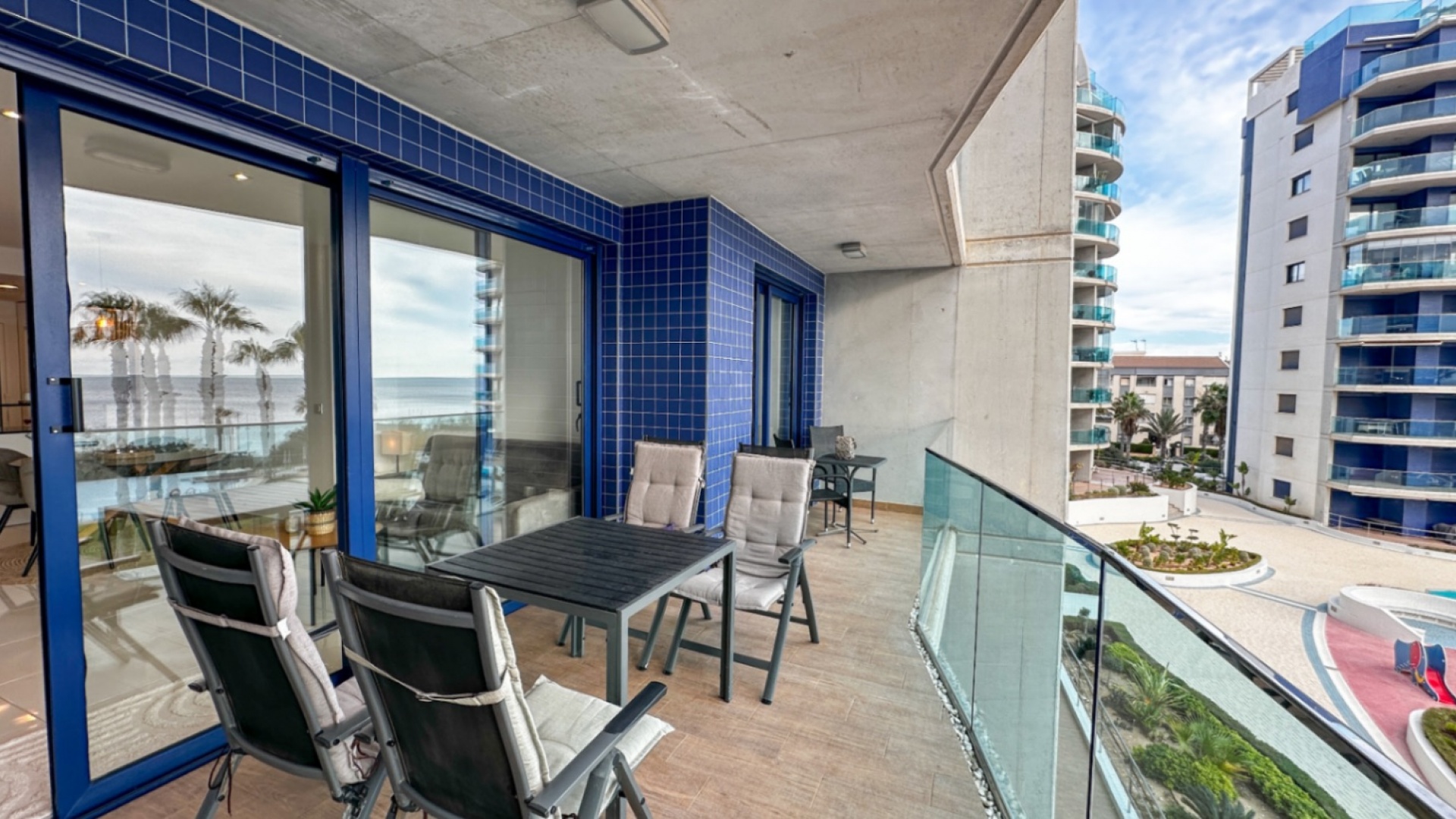 Wiederverkauf - Wohnung - Punta Prima - Res. Sea Senses