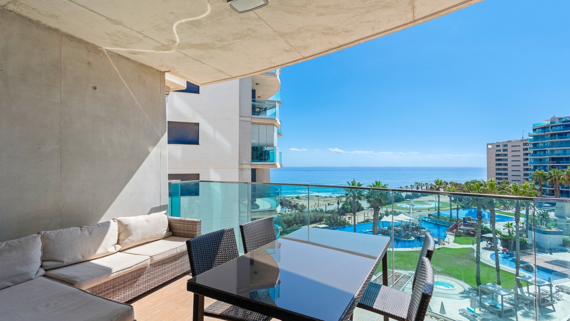 Wiederverkauf - Wohnung - Punta Prima - Res. Sea Senses