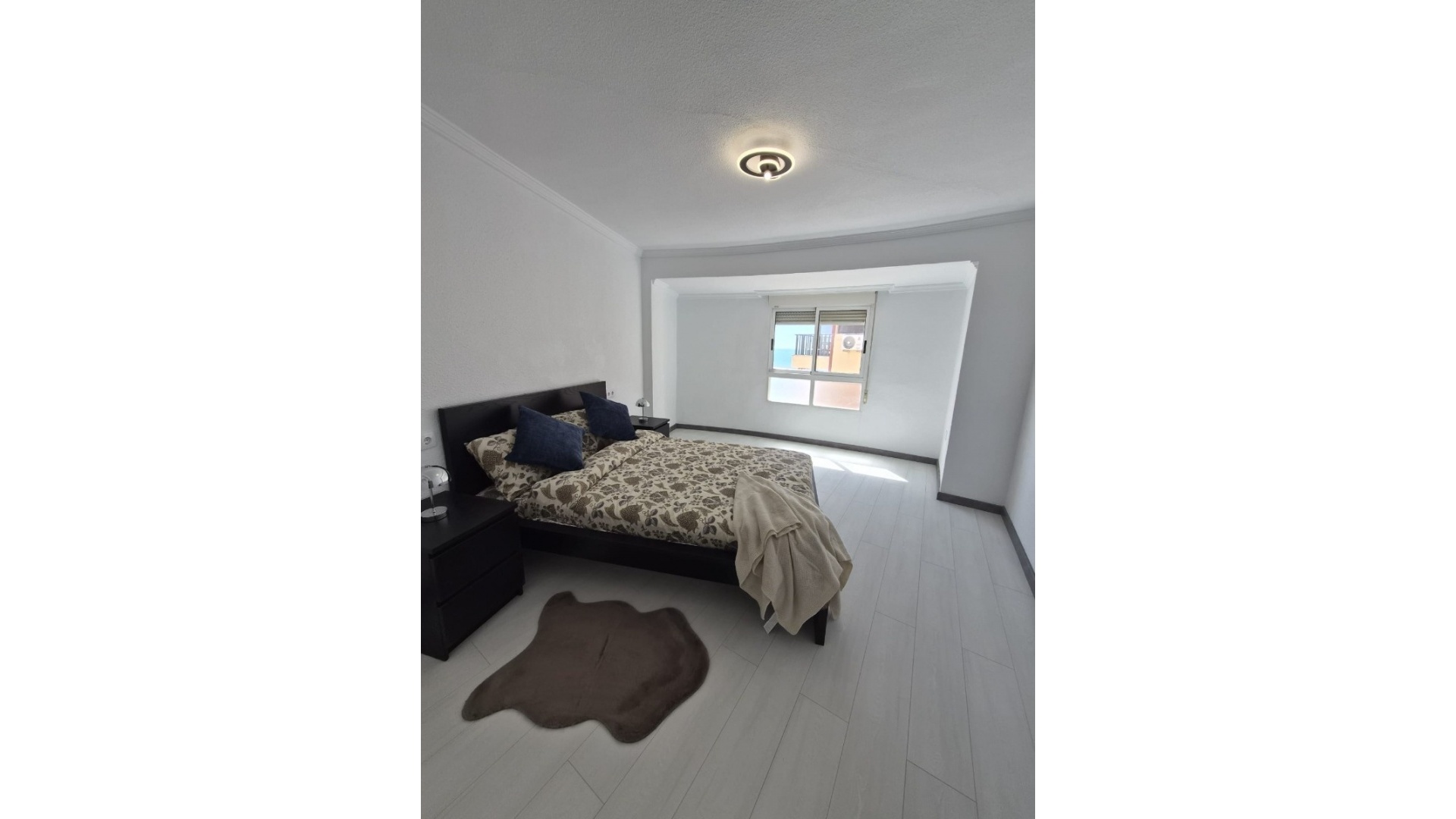 Wiederverkauf - Wohnung - Torrevieja - 1st line to the sea