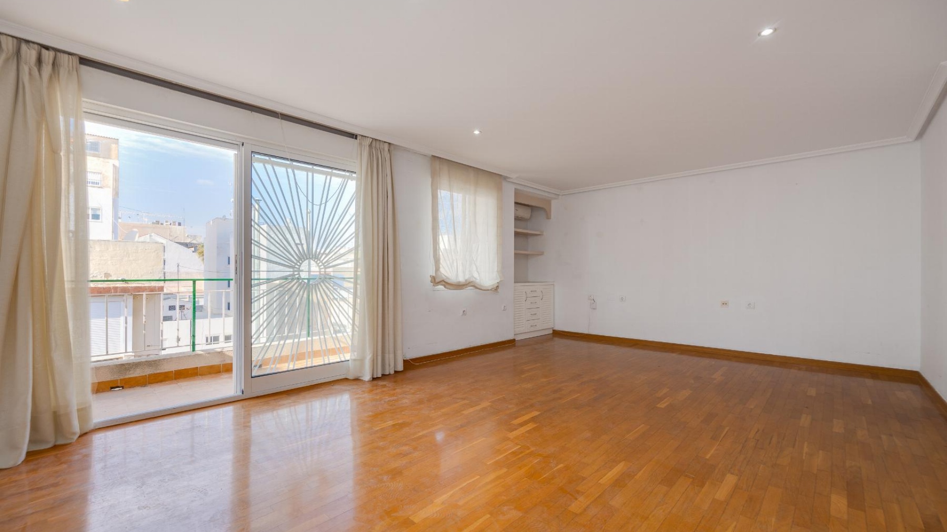 Wiederverkauf - Wohnung - Torrevieja - Beachside Torrevieja