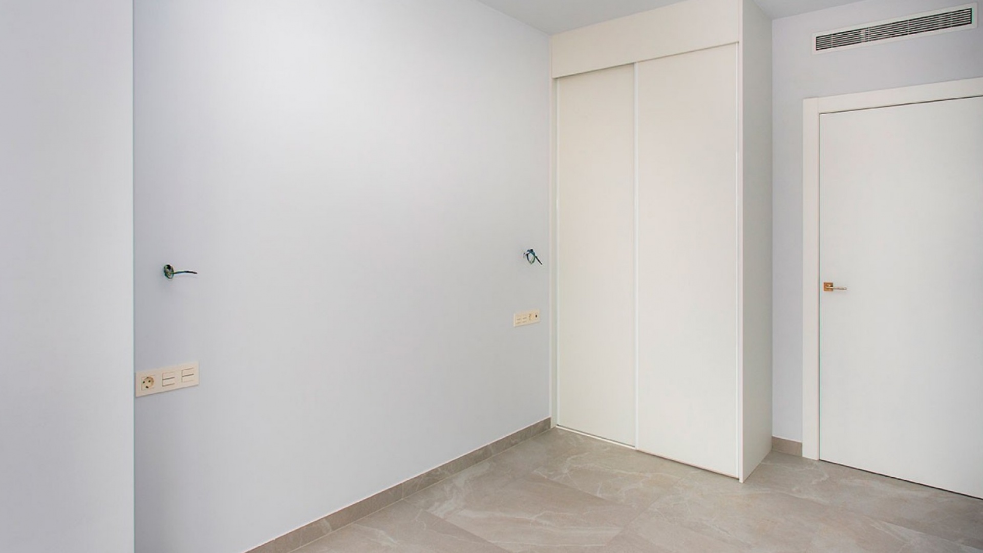 Wiederverkauf - Wohnung - Torrevieja - Beachside Torrevieja