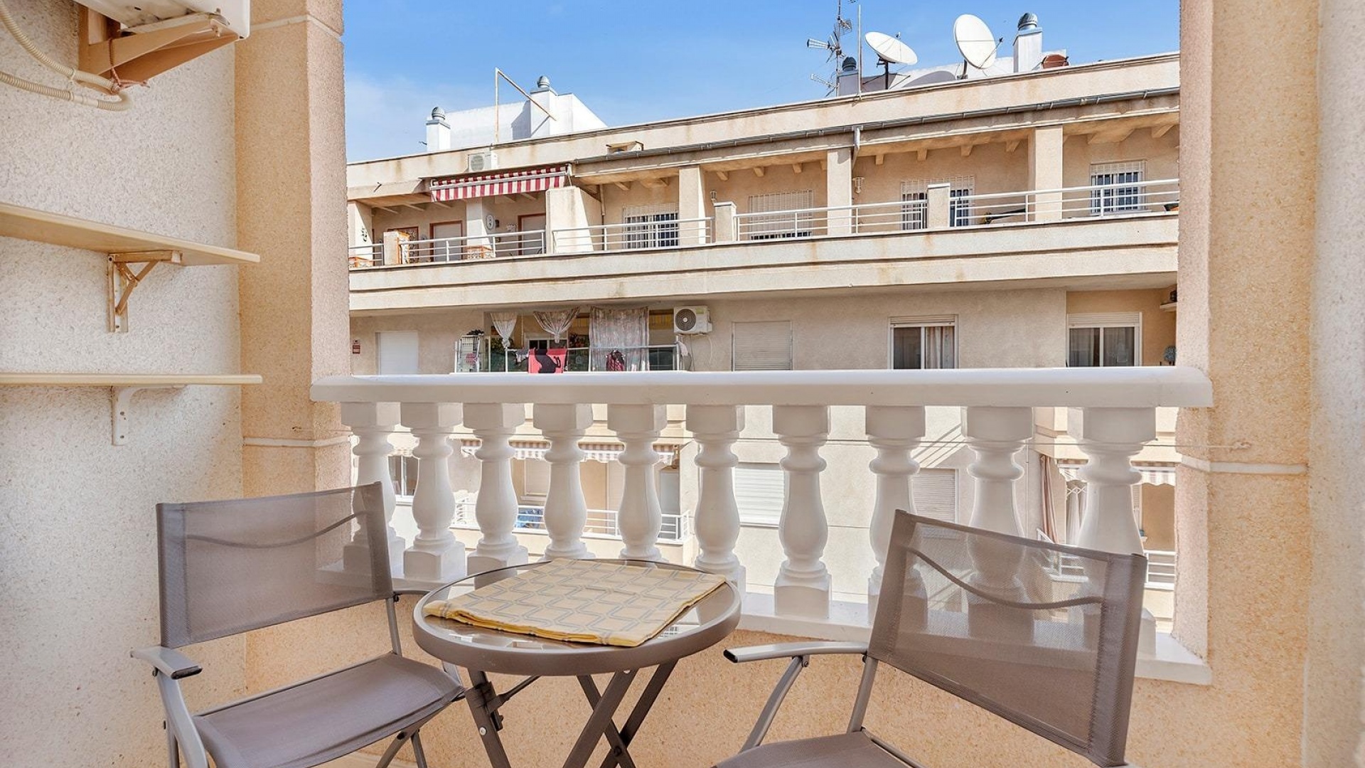 Wiederverkauf - Wohnung - Torrevieja - Beachside Torrevieja