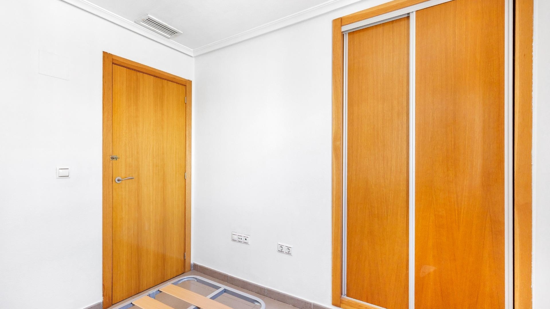 Wiederverkauf - Wohnung - Torrevieja - Beachside Torrevieja