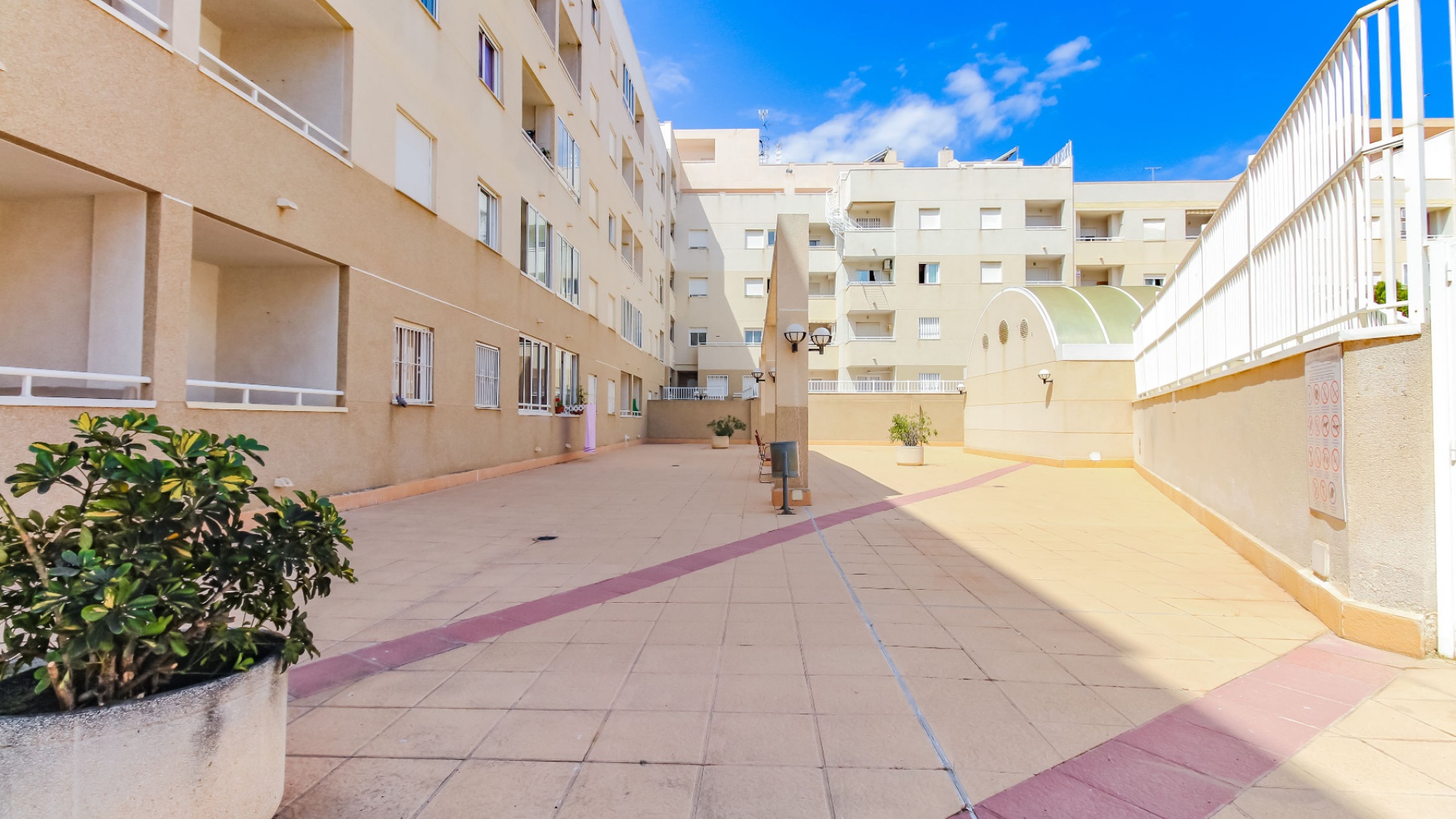Wiederverkauf - Wohnung - Torrevieja - Beachside Torrevieja