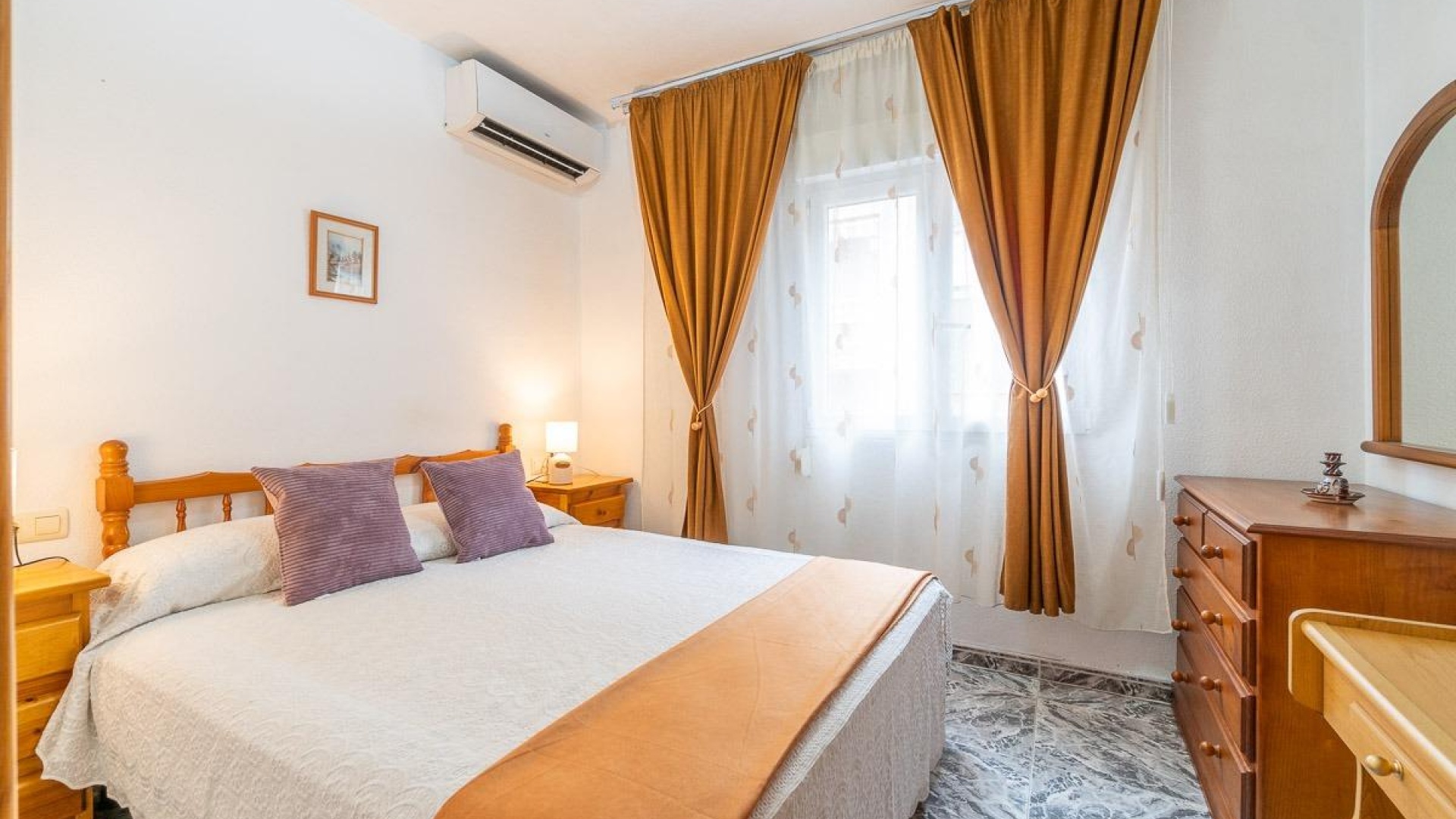 Wiederverkauf - Wohnung - Torrevieja - Centro