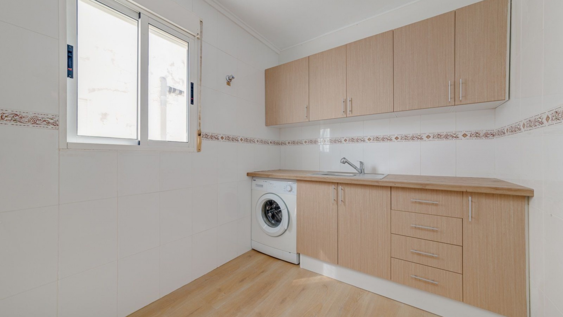 Wiederverkauf - Wohnung - Torrevieja - jardin del mar