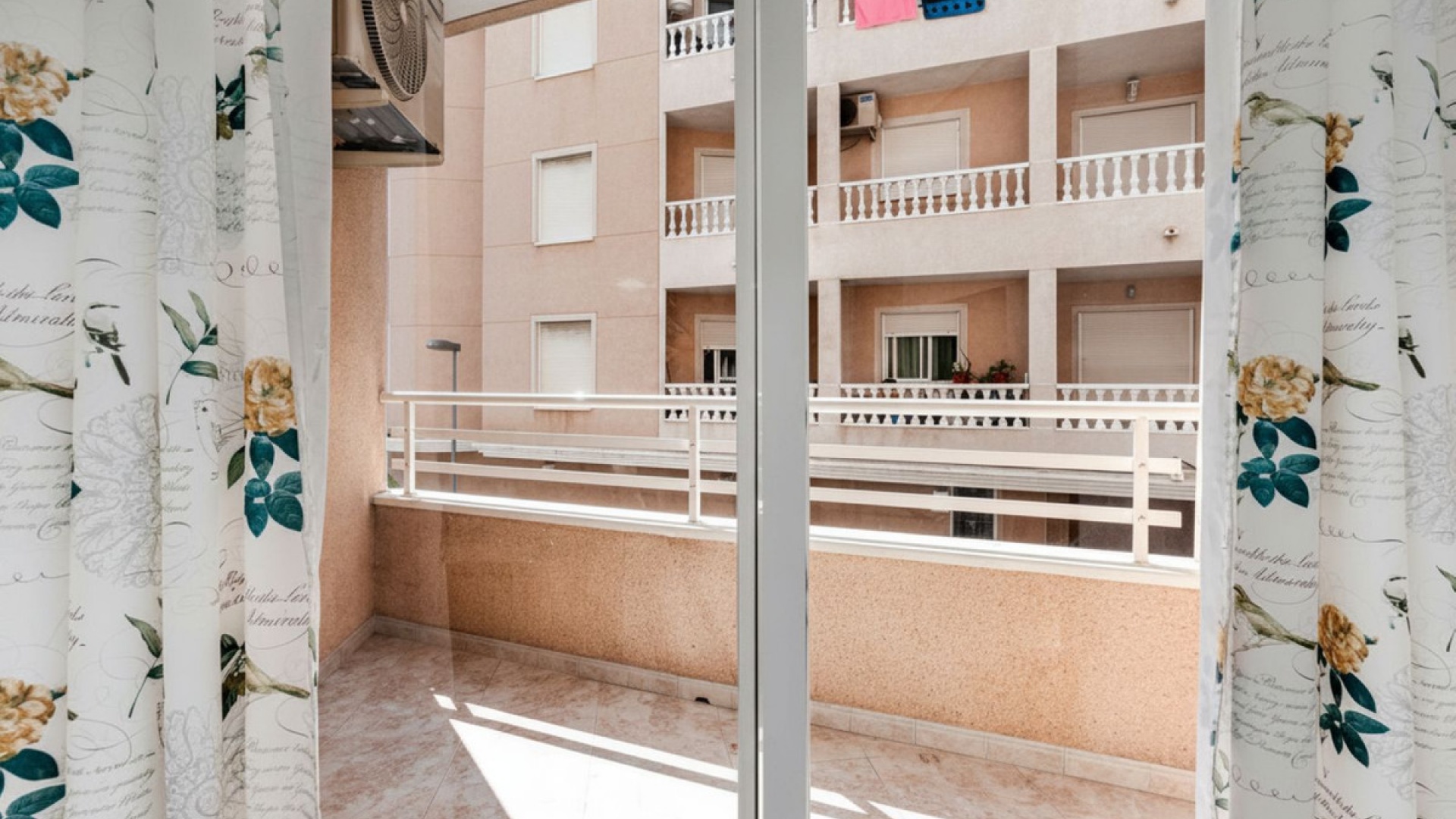 Wiederverkauf - Wohnung - Torrevieja - Torrevieja Centro