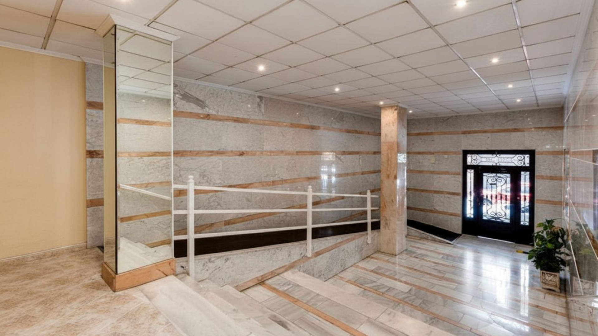 Wiederverkauf - Wohnung - Torrevieja - Torrevieja Centro