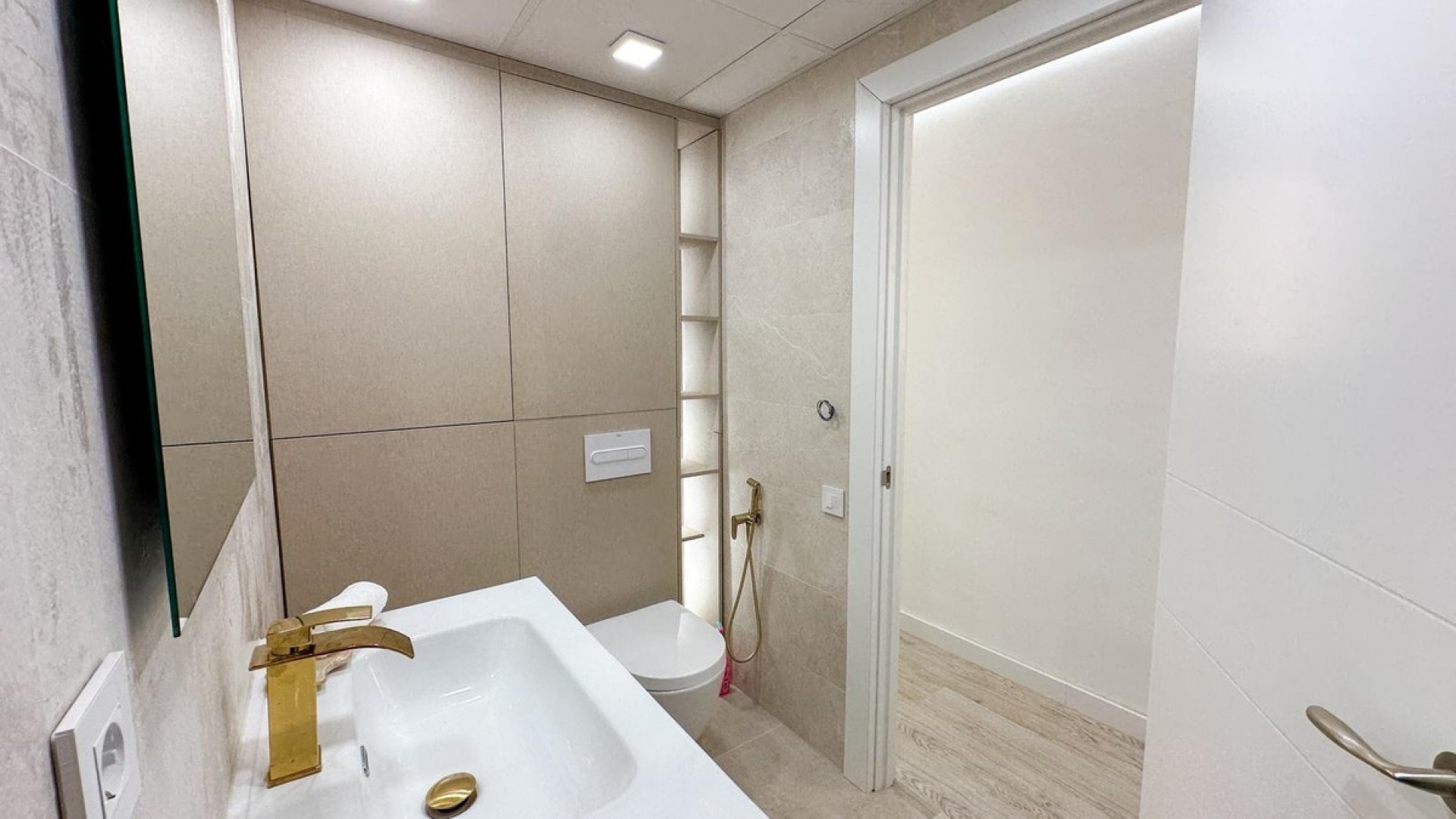 Wiederverkauf - Wohnung - Torrevieja - Torrevieja Centro