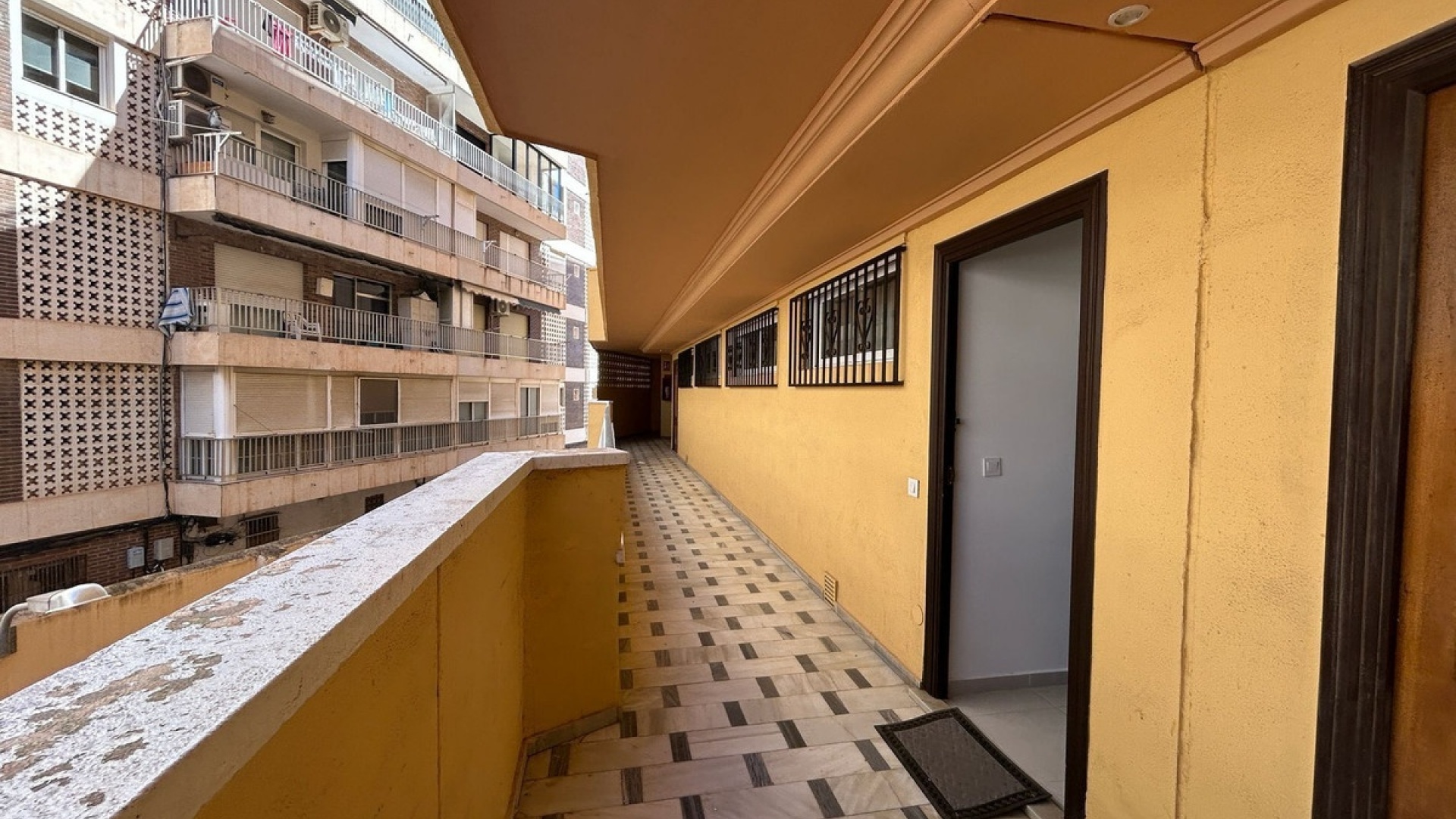 Wiederverkauf - Wohnung - Torrevieja - Torrevieja Centro