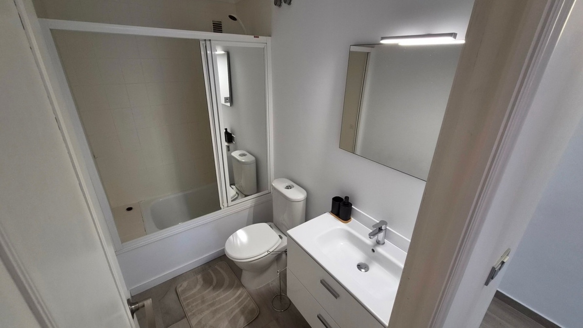 Wiederverkauf - Wohnung - Torrevieja - Torrevieja Centro
