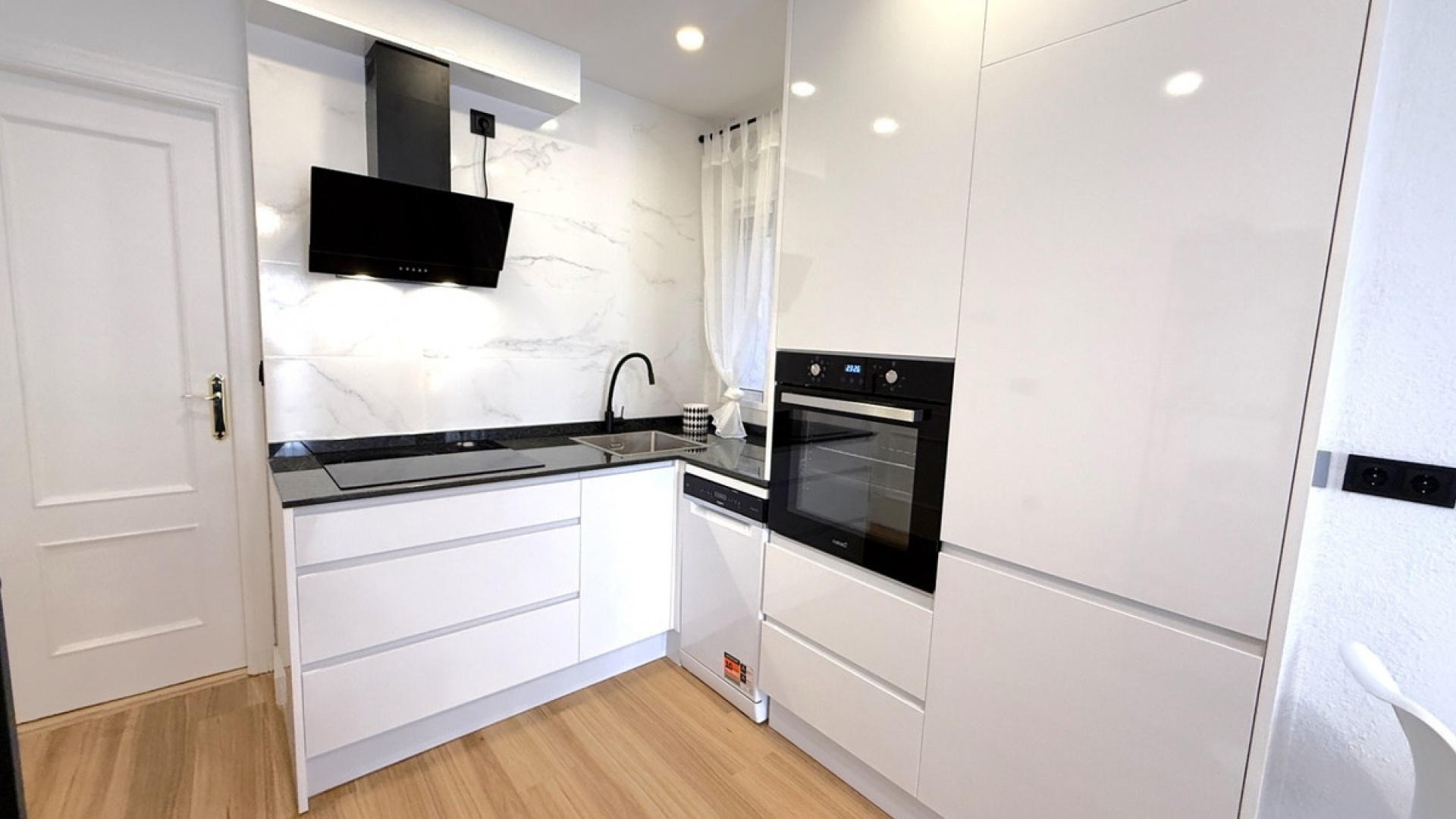 Wiederverkauf - Wohnung - Torrevieja - Torrevieja Centro