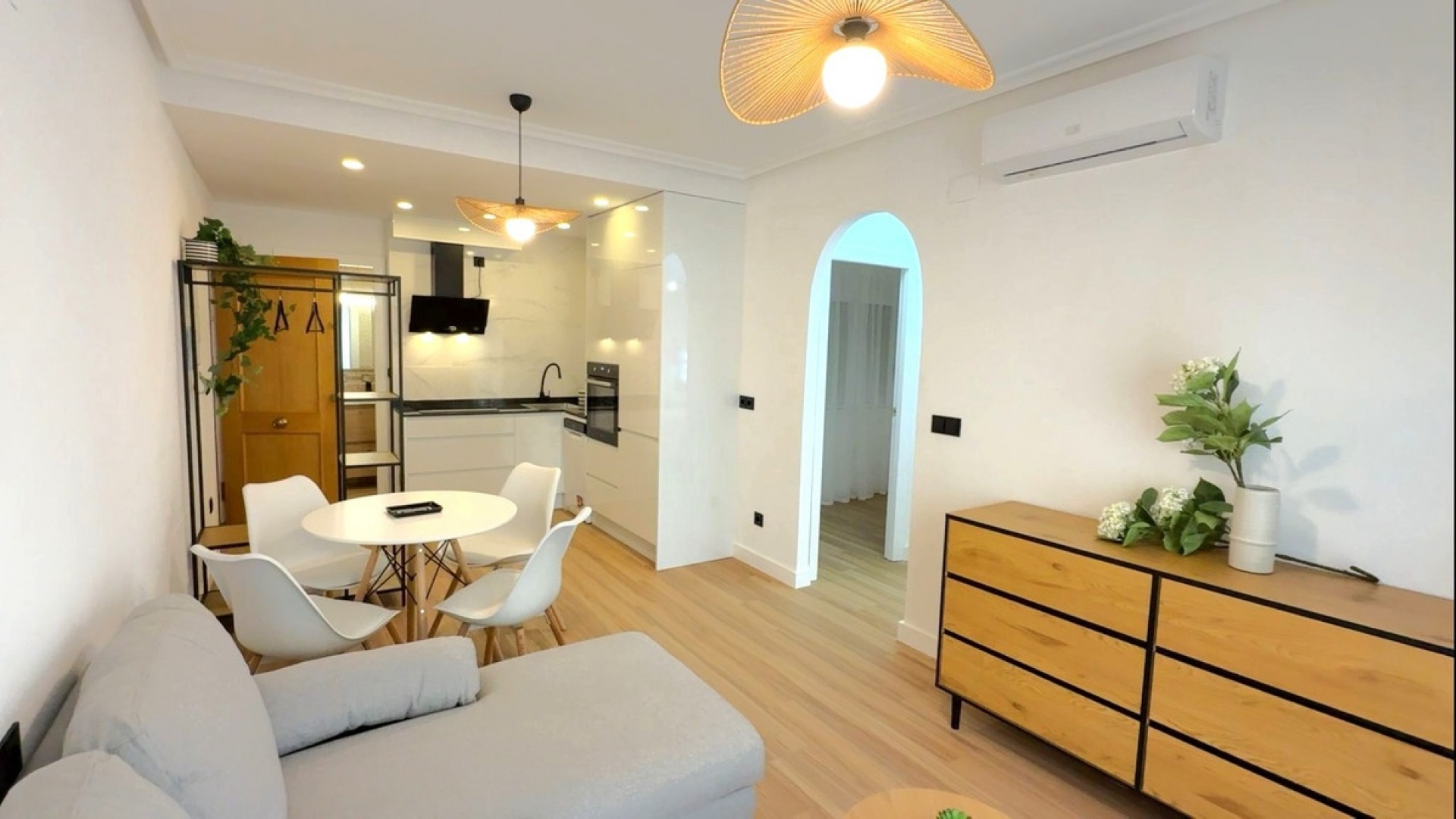 Wiederverkauf - Wohnung - Torrevieja - Torrevieja Centro