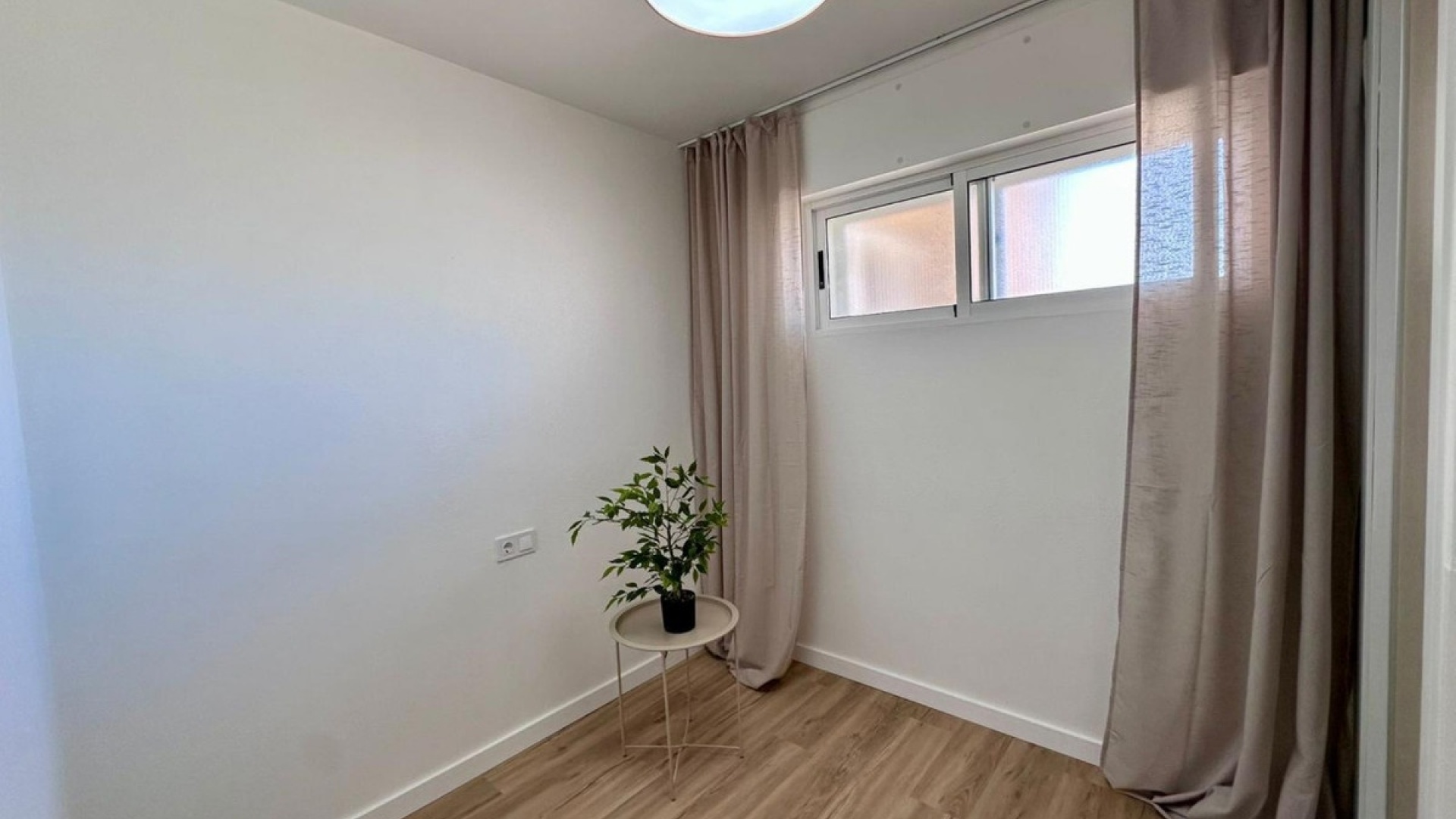 Wiederverkauf - Wohnung - Torrevieja - Torrevieja Centro