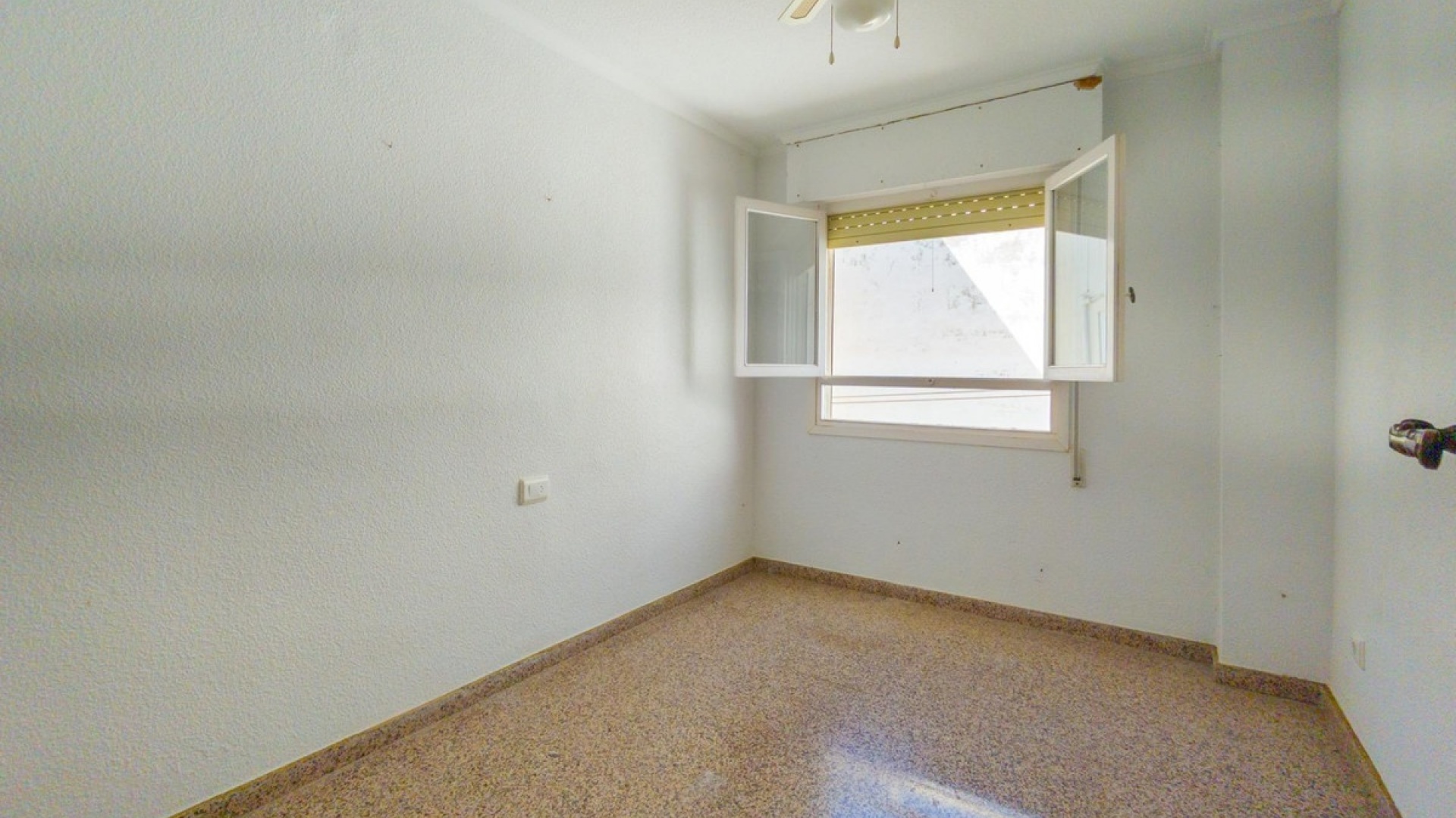 Wiederverkauf - Wohnung - Torrevieja - Torrevieja Centro