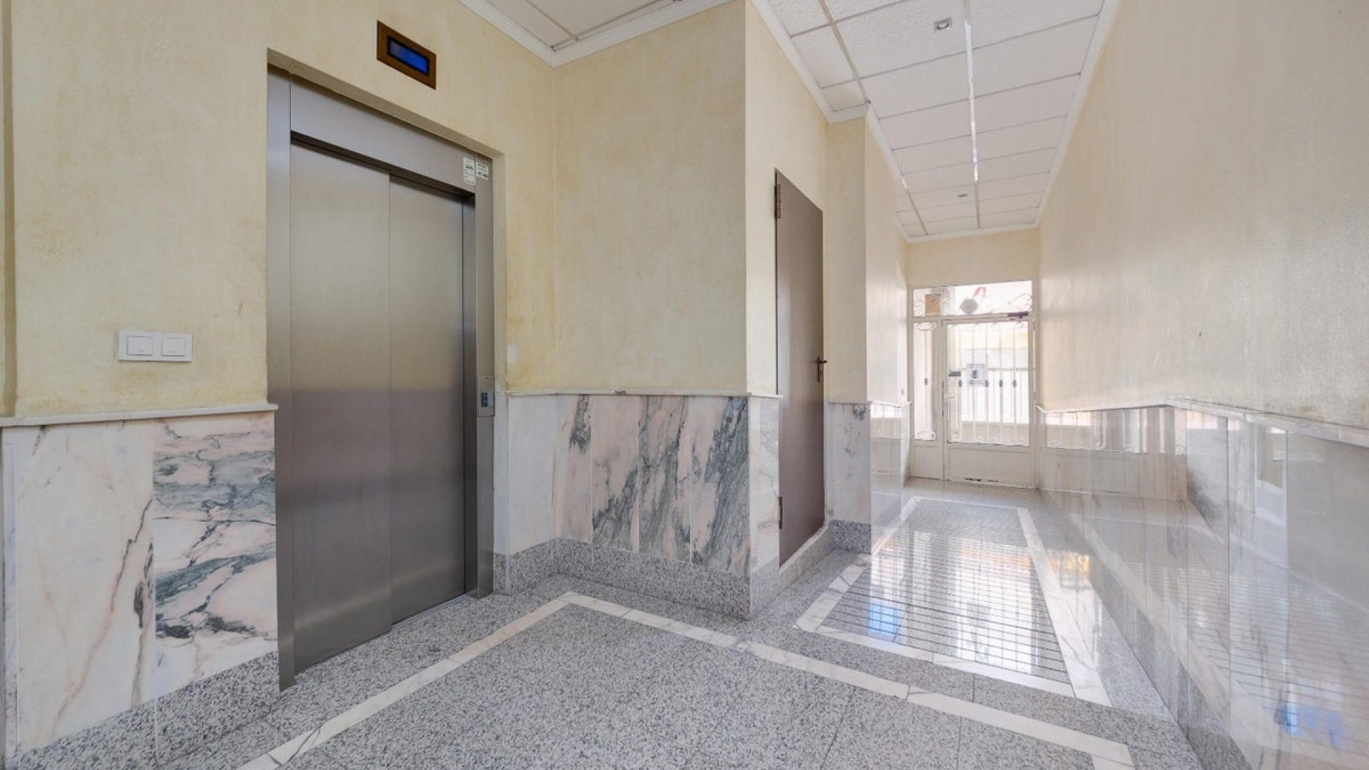 Wiederverkauf - Wohnung - Torrevieja - Torrevieja Centro