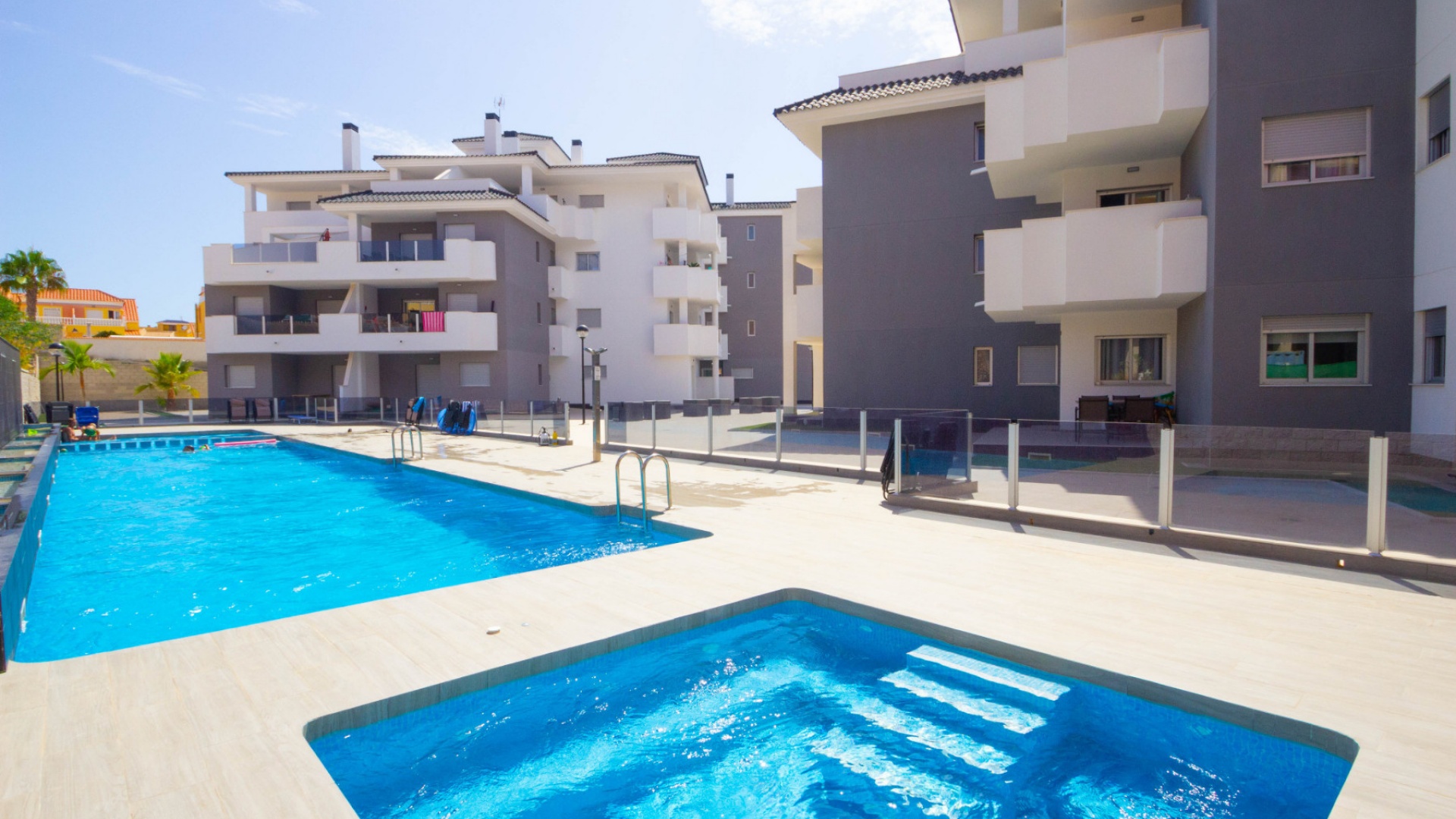 Wiederverkauf - Wohnung - Villamartin - Res. Sungolfbeach