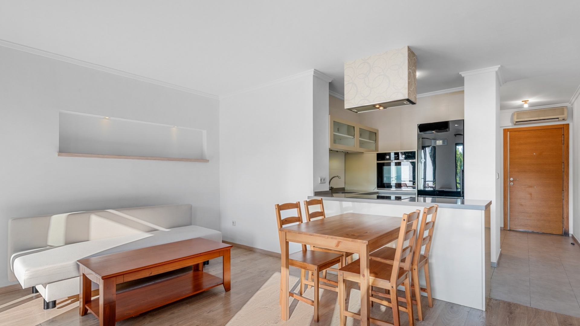 Wiederverkauf - Wohnung - Villamartin