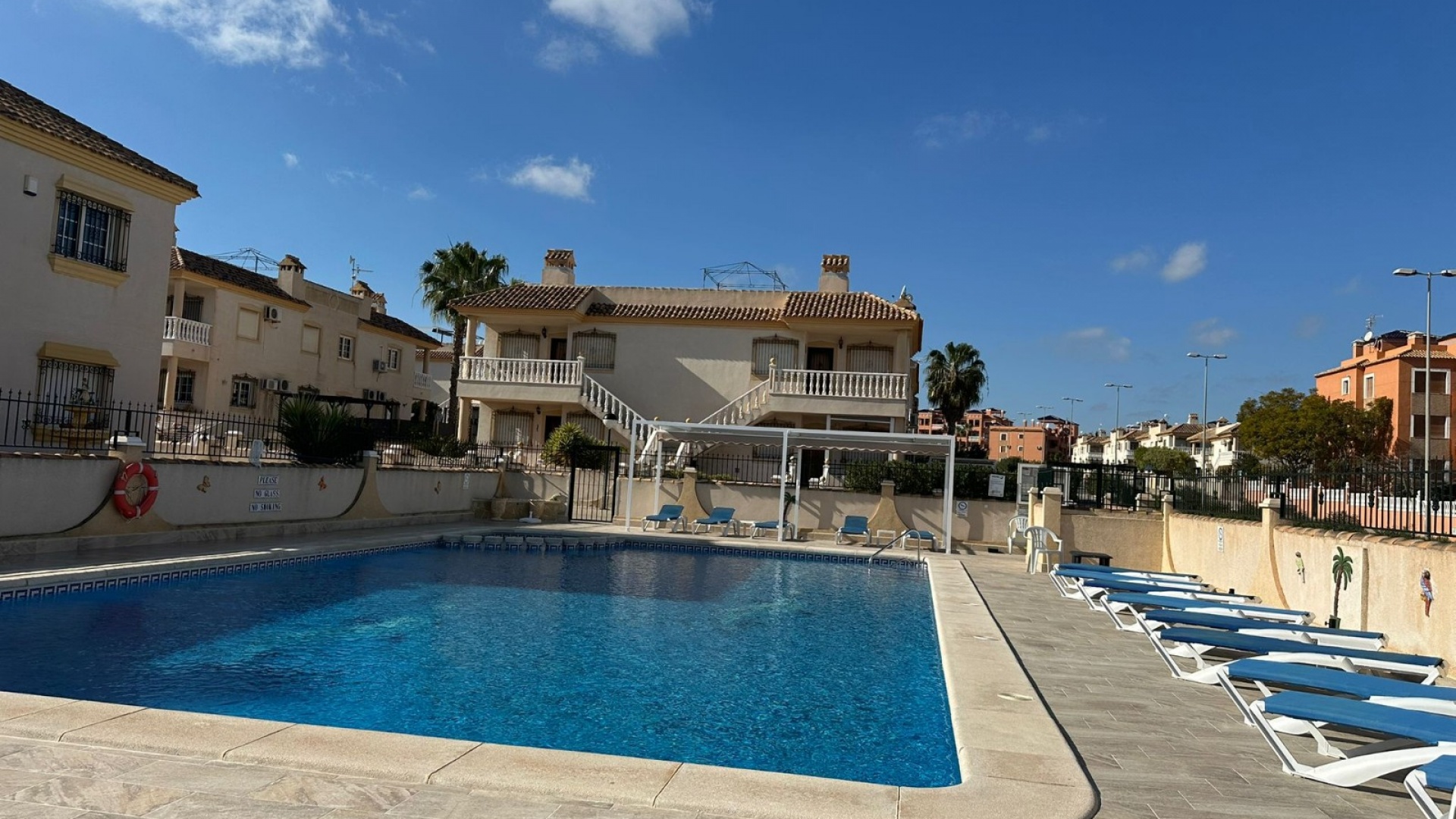 Wiederverkauf - Wohnung - Villamartin