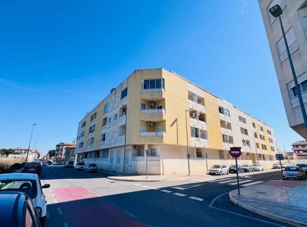 Wohnung - Wiederverkauf - Almoradi - almoradi