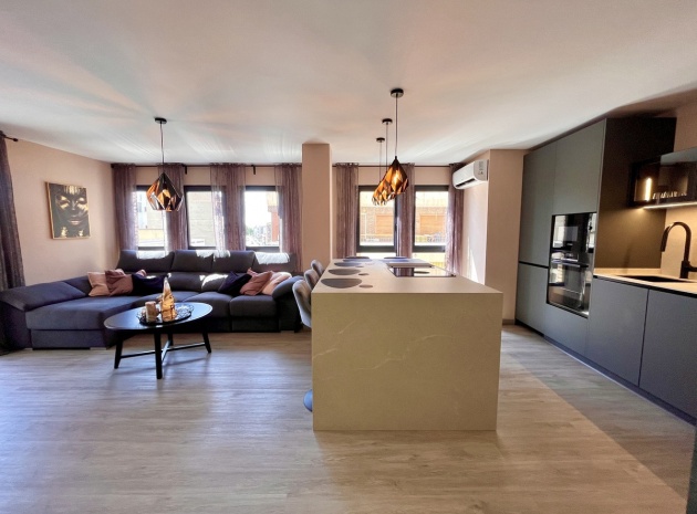 Wohnung - Wiederverkauf - Almoradi - CSP-88813