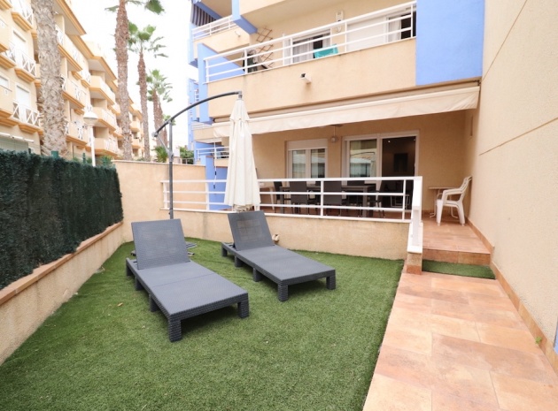 Wohnung - Wiederverkauf - Cabo Roig - ESMA-97208