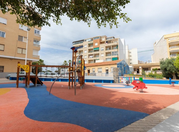 Wohnung - Wiederverkauf - La Mata - La Mata