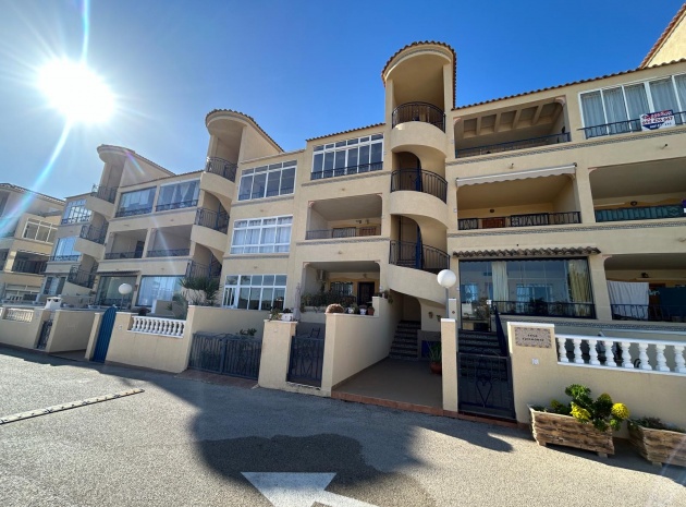 Wohnung - Wiederverkauf - Punta Prima - ESMA-61030