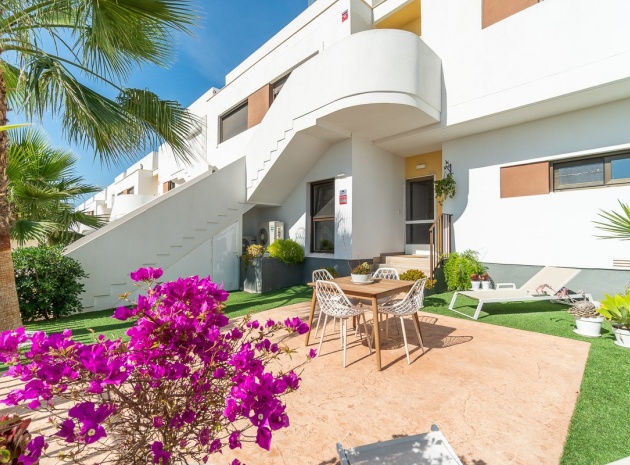 Wohnung - Wiederverkauf - San Miguel de Salinas - ESMA-82933