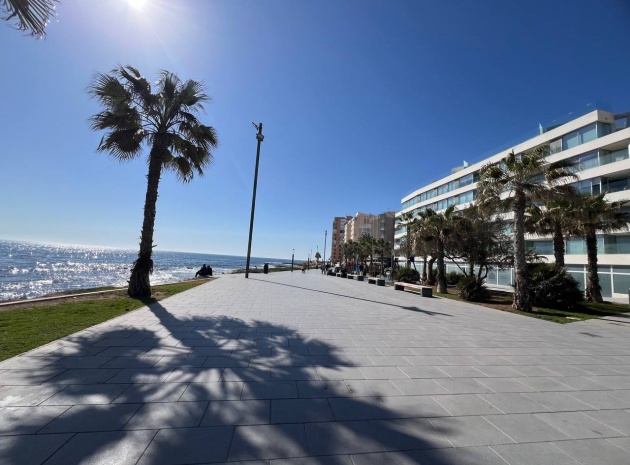 Wohnung - Wiederverkauf - Torrevieja - Beachside Torrevieja