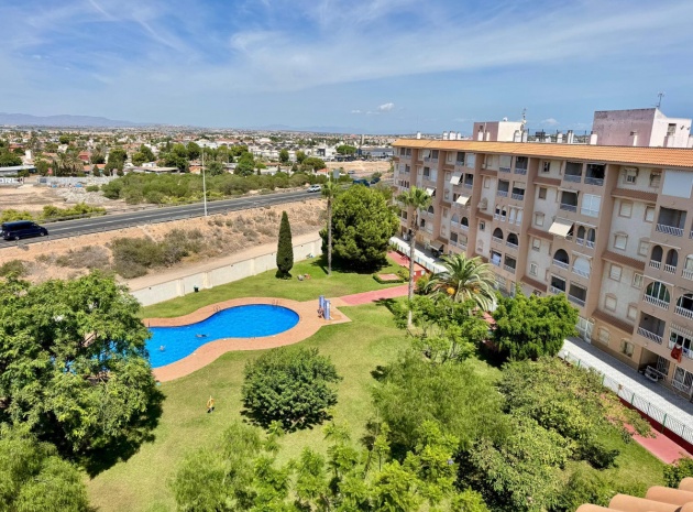 Wohnung - Wiederverkauf - Torrevieja - CSP-47893