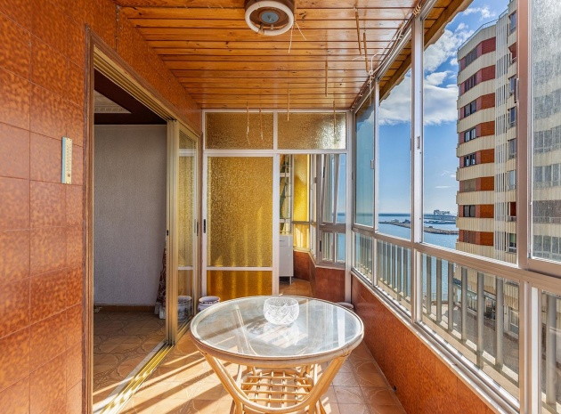 Wohnung - Wiederverkauf - Torrevieja - ESMA-23753