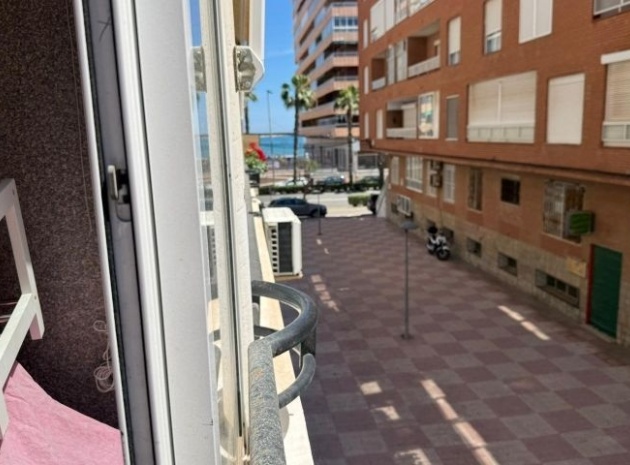 Wohnung - Wiederverkauf - Torrevieja - ESMA-83884