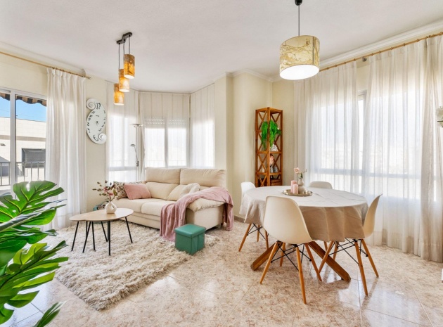 Wohnung - Wiederverkauf - Torrevieja - Torrevieja Centro