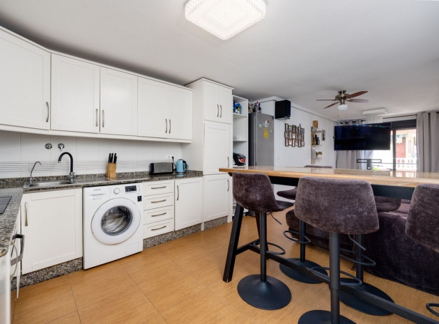 Wohnung - Wiederverkauf - Torrevieja - Torrevieja Centro